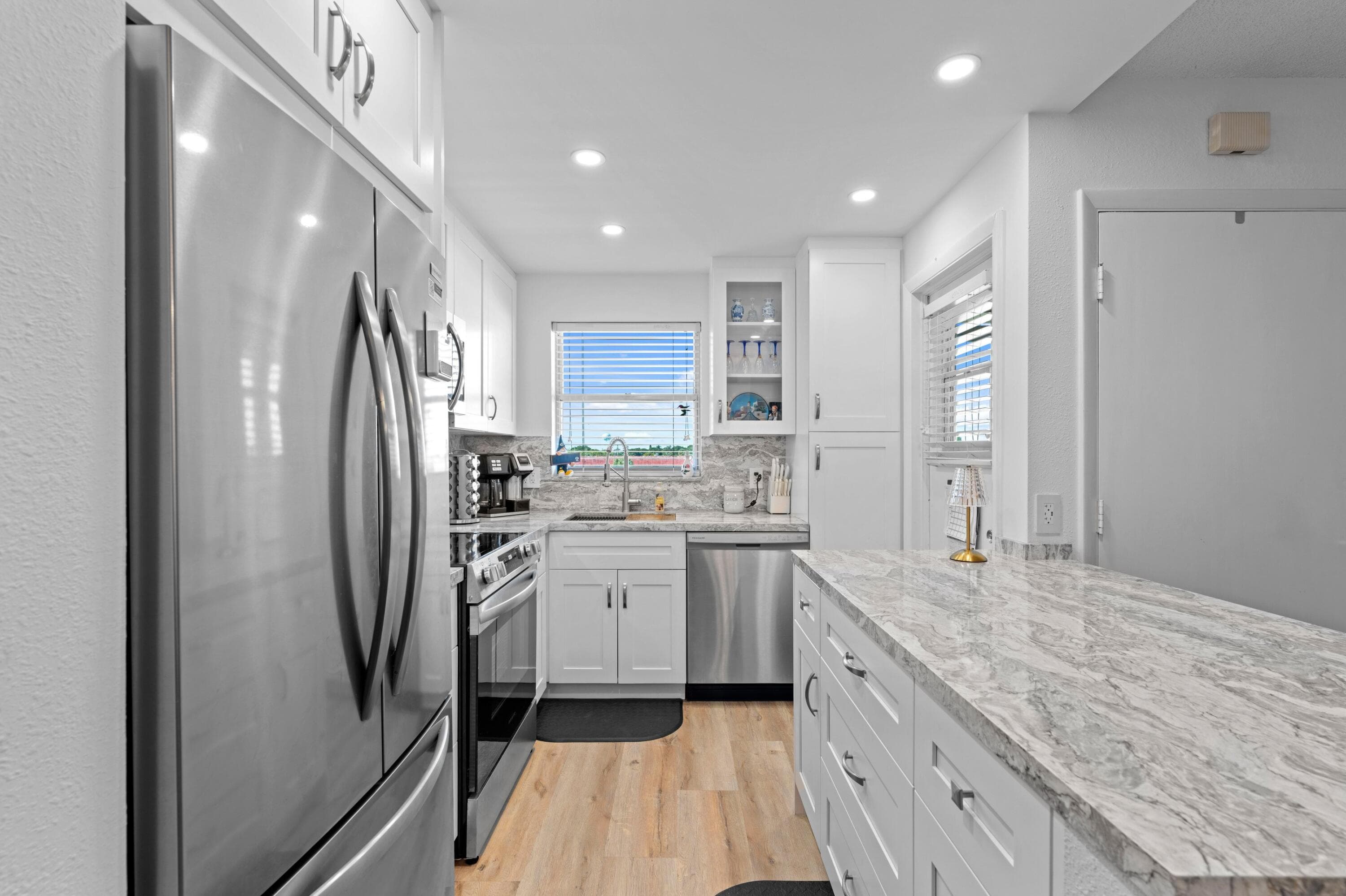 808 SE 7th Street 405, Deerfield Beach, FL 33441 — photo 4 of 22