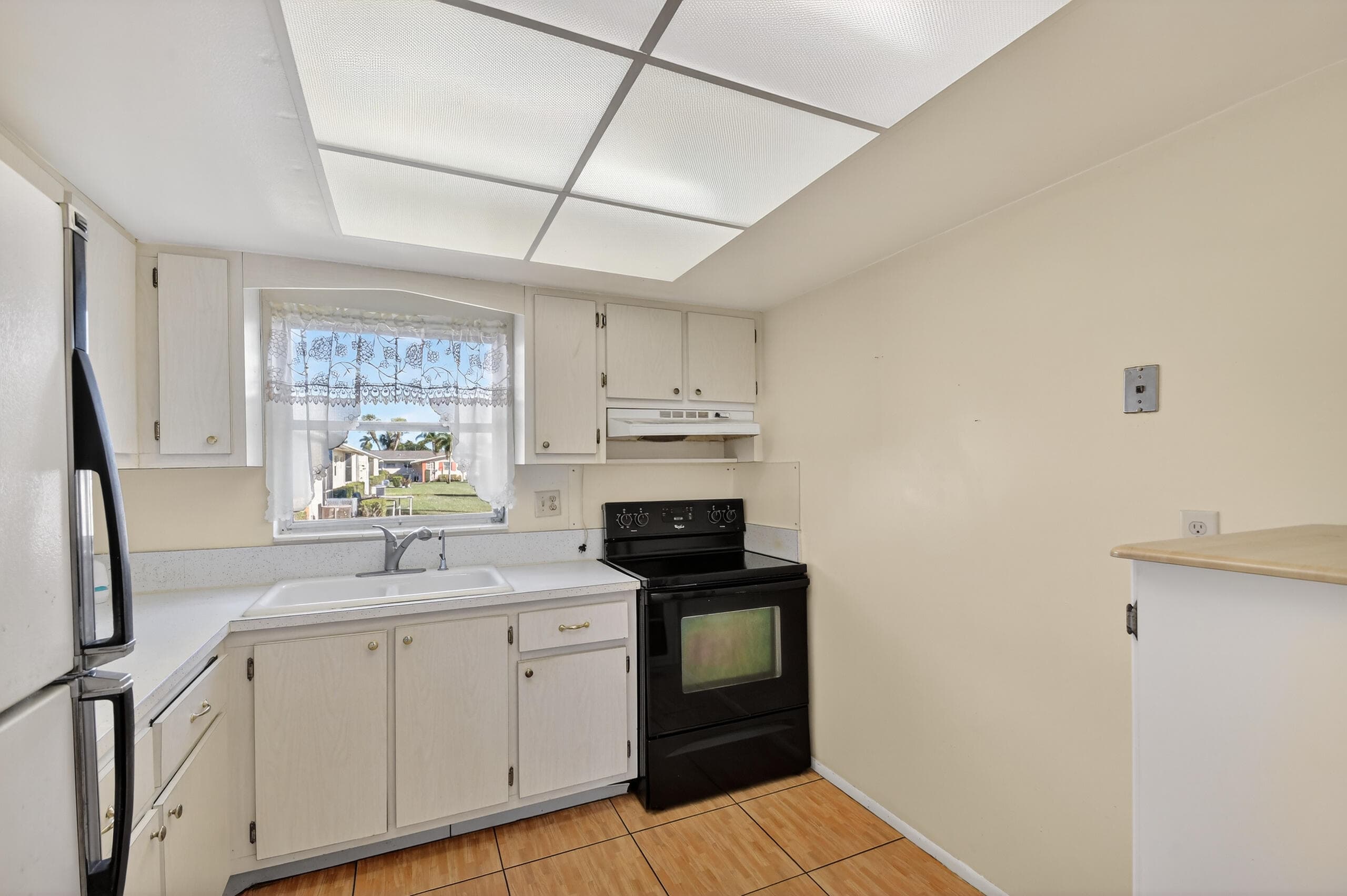 2667 Dudley Drive B, West Palm Beach, FL 33415 — photo 15 of 57