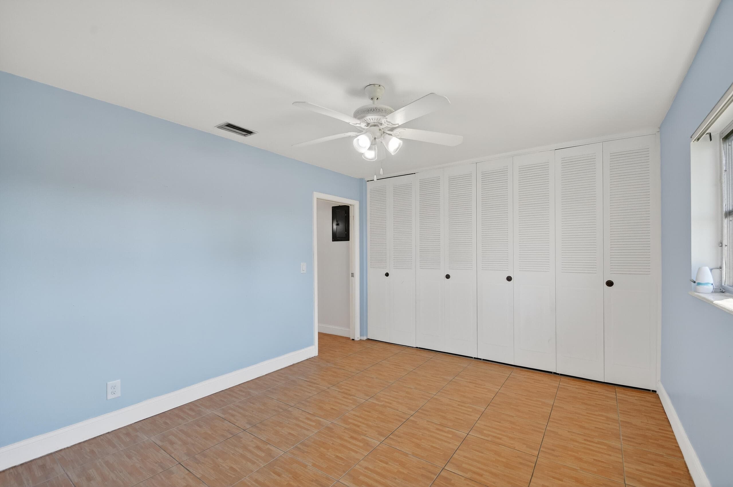 2667 Dudley Drive B, West Palm Beach, FL 33415 — photo 22 of 57
