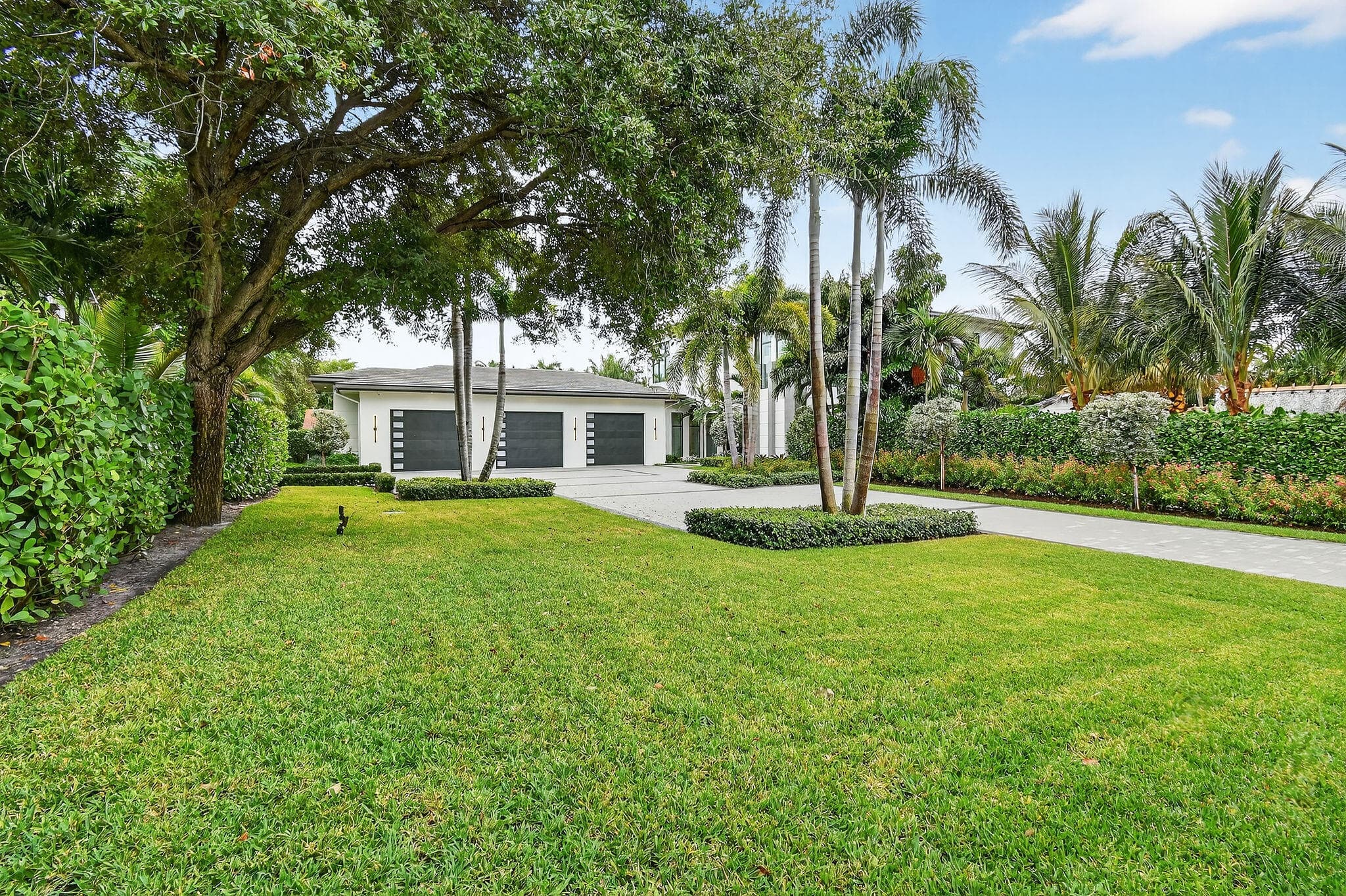 2085 Vitex Lane, North Palm Beach, FL 33408 — photo 3 of 70