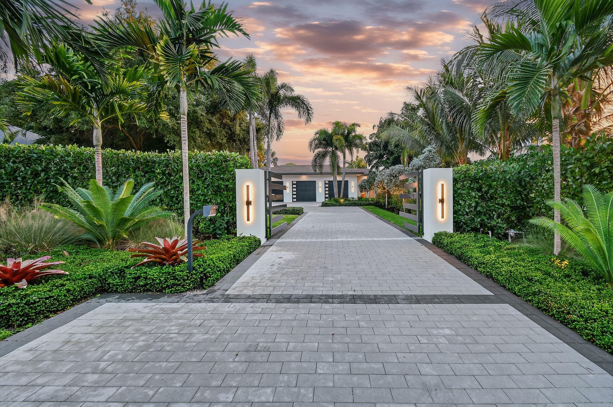 2085 Vitex Lane, North Palm Beach, FL 33408 — photo 2 of 70