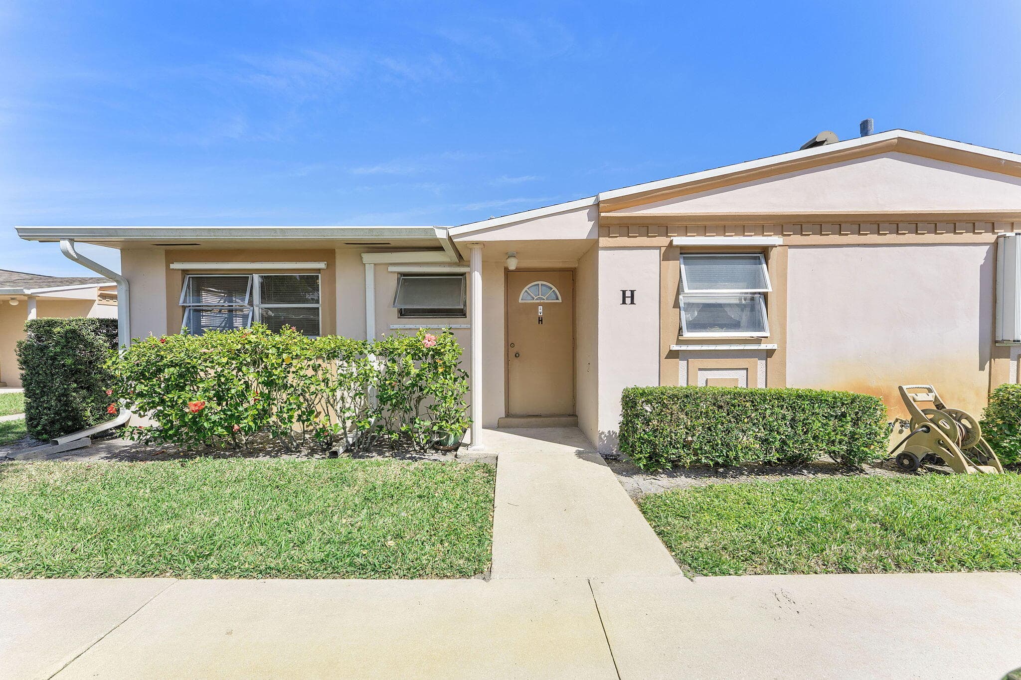 2523 Dudley Drive W H, West Palm Beach, FL 33415 — photo 1 of 21