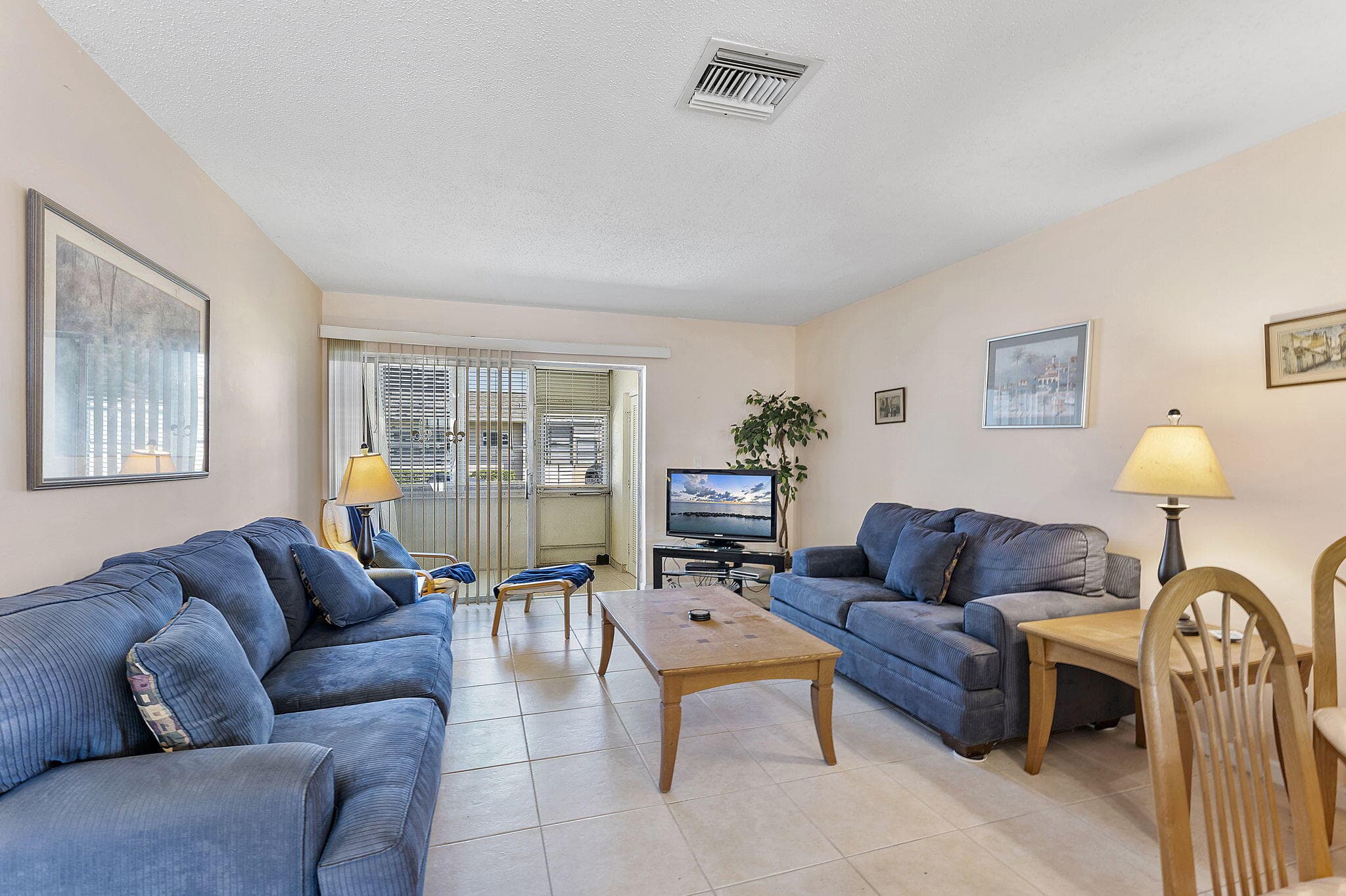 2523 Dudley Drive W H, West Palm Beach, FL 33415 — photo 5 of 21
