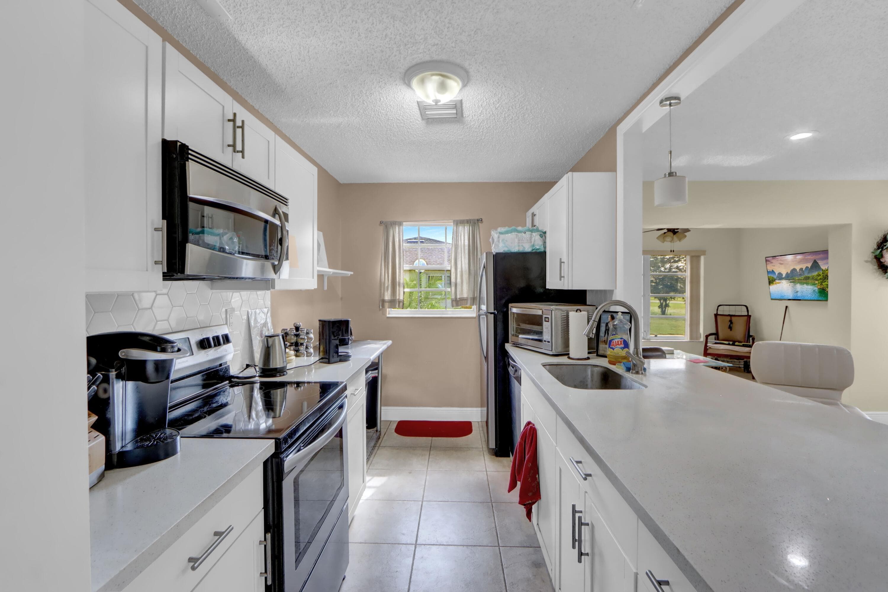 14050 Nesting Way B, Delray Beach, FL 33484 — photo 10 of 18