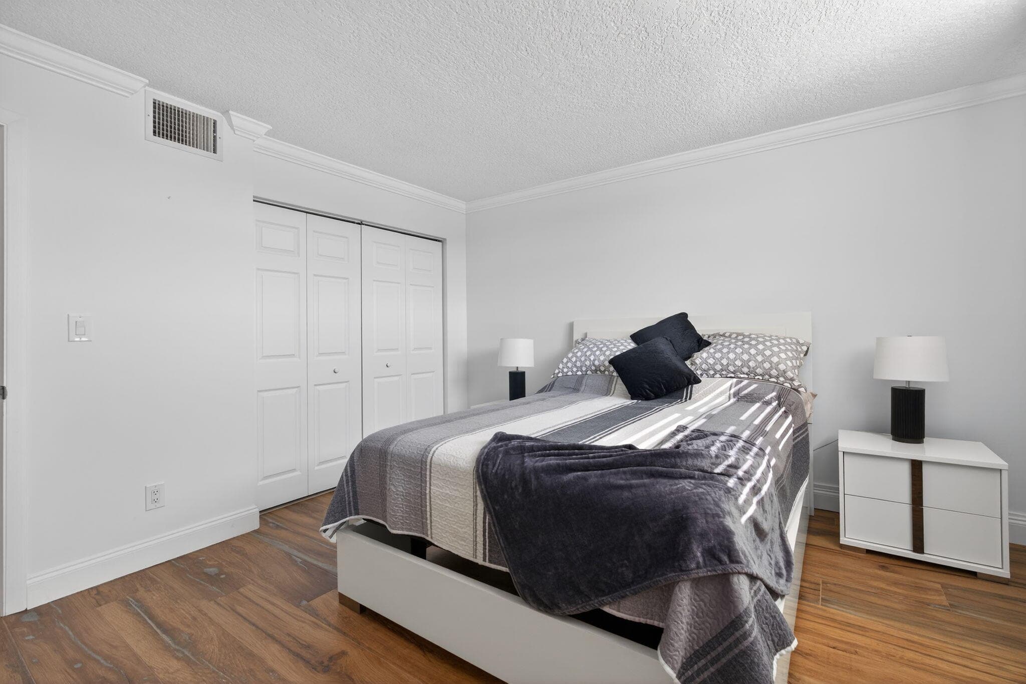109 Paradise Harbour Boulevard 409, North Palm Beach, FL 33408 — photo 10 of 30