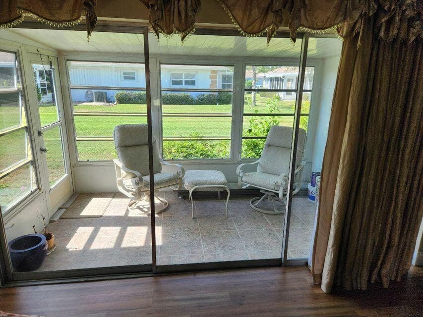 625 Pines Knoll B, Fort Pierce, FL 34982 — photo 5 of 12
