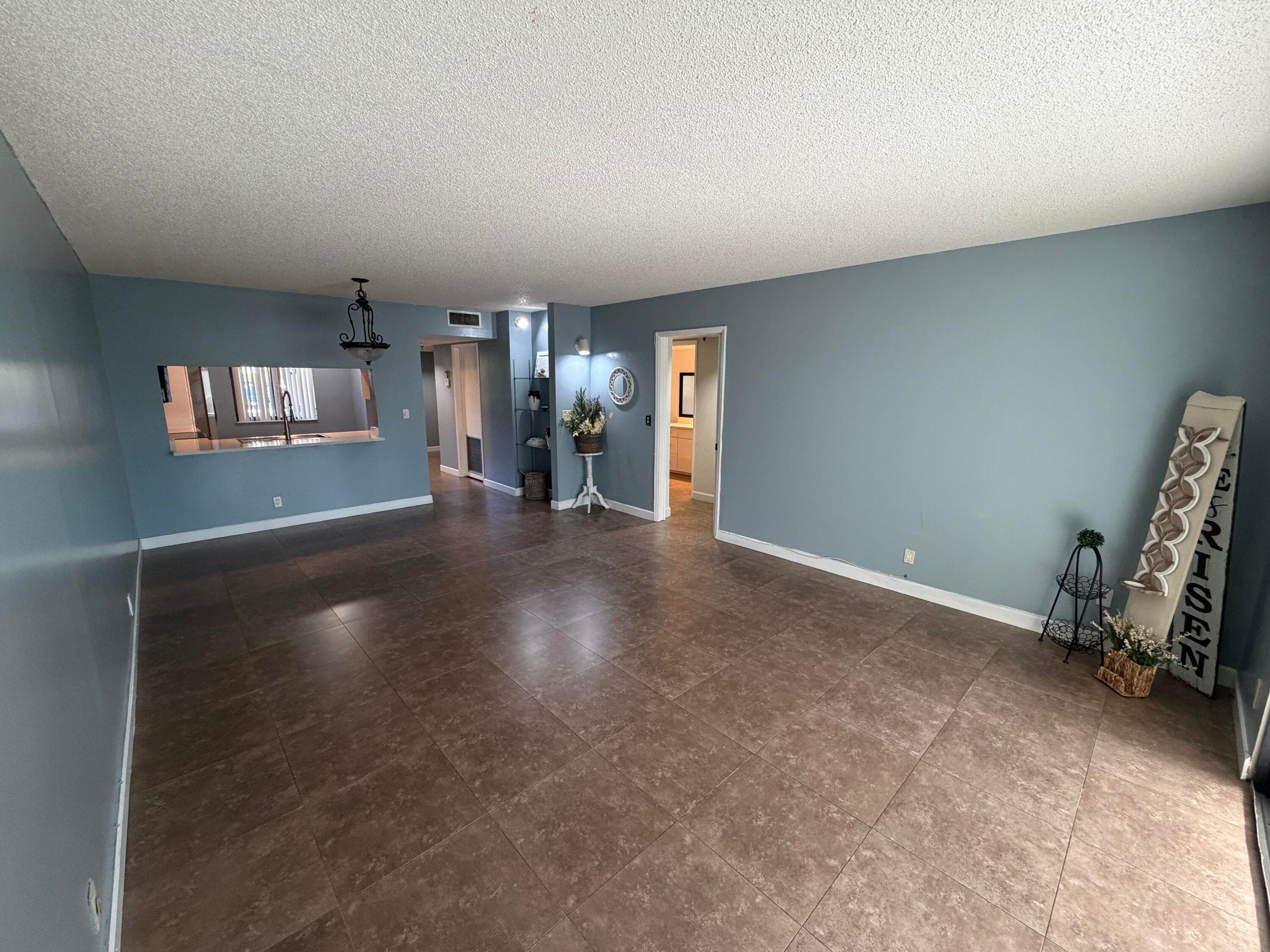2202 S Cypress Bend Drive 101, Pompano Beach, FL 33069 — photo 9 of 36