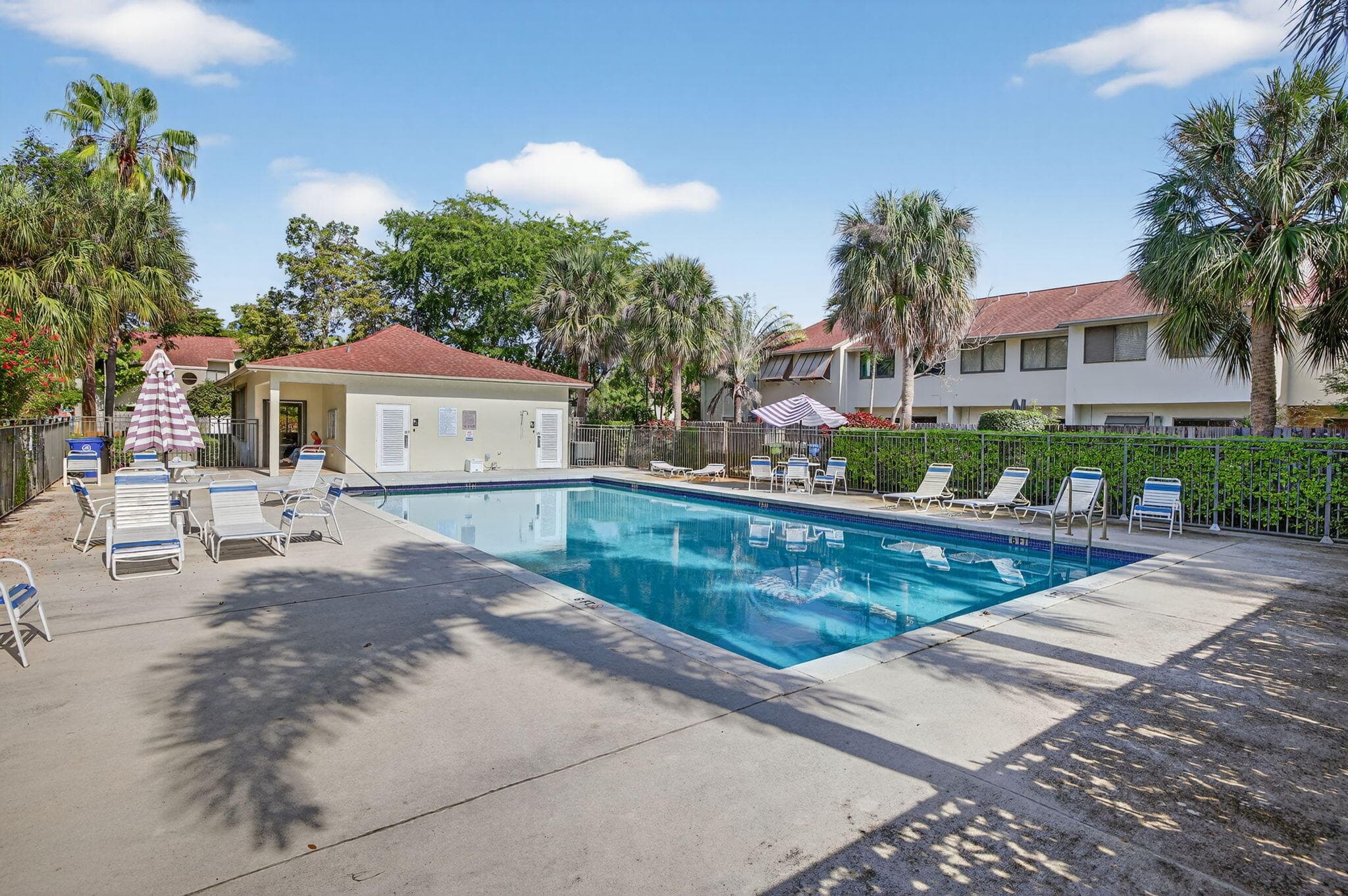 237 City View Drive 237, Fort Lauderdale, FL 33311 — photo 35 of 48
