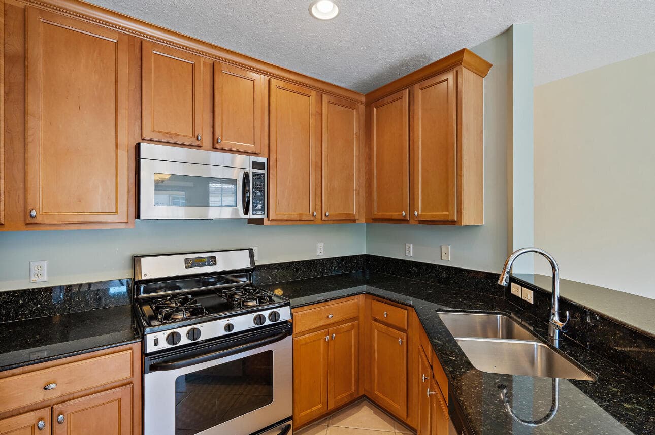 113 Evergrene Parkway 3-A, Palm Beach Gardens, FL 33410 — photo 5 of 35