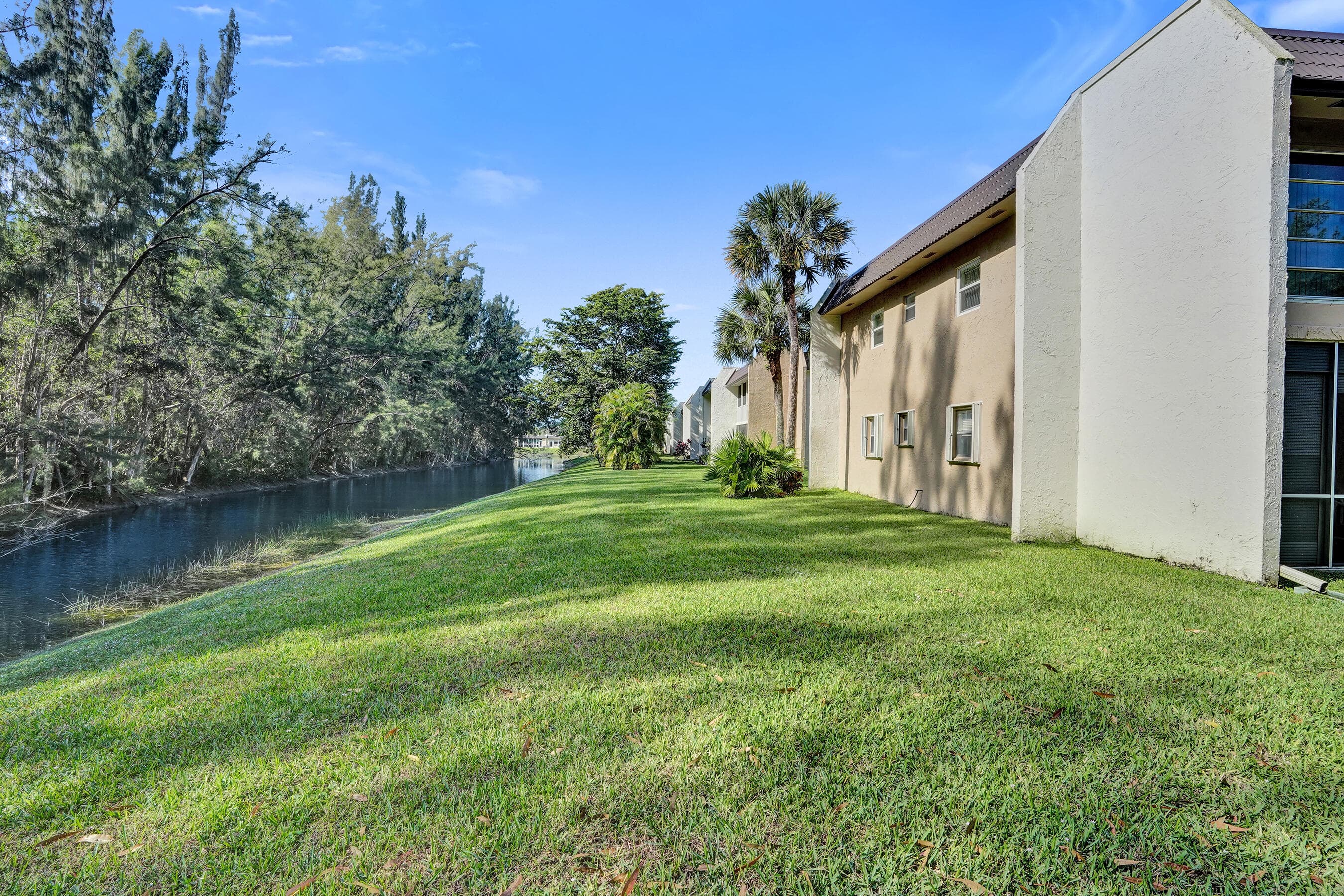 140 Lake Meryl Drive 140, West Palm Beach, FL 33411 — photo 47 of 63
