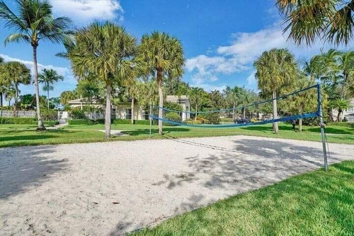 5219 Palmbrooke Circle, West Palm Beach, FL 33417 — photo 5 of 29
