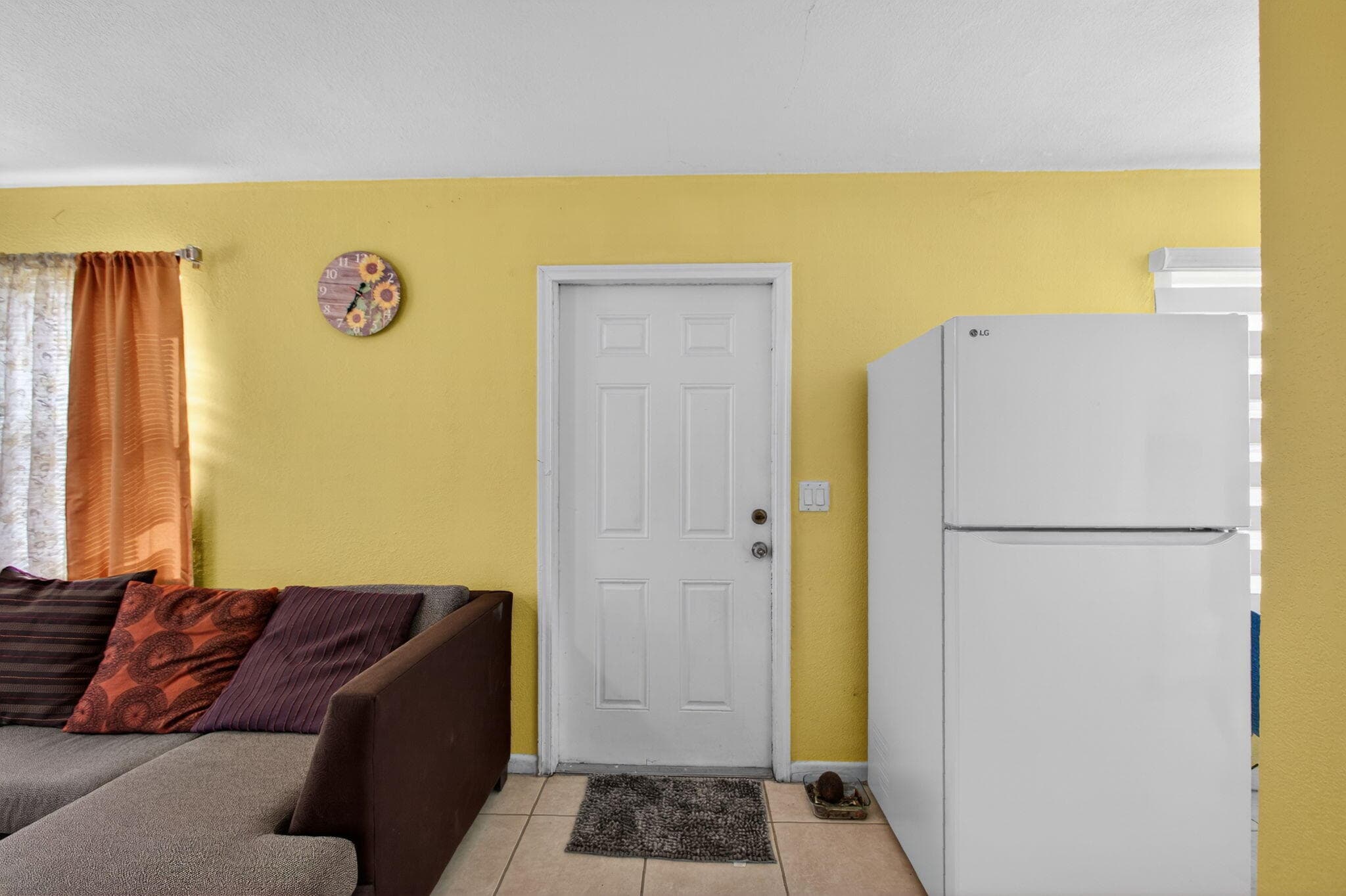 621 50th Street, West Palm Beach, FL 33407 — photo 5 of 17