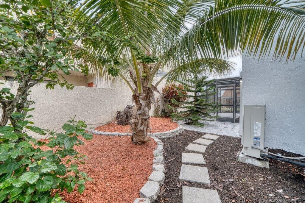 905 NW 22nd Avenue, Delray Beach, FL 33445 — photo 33 of 37