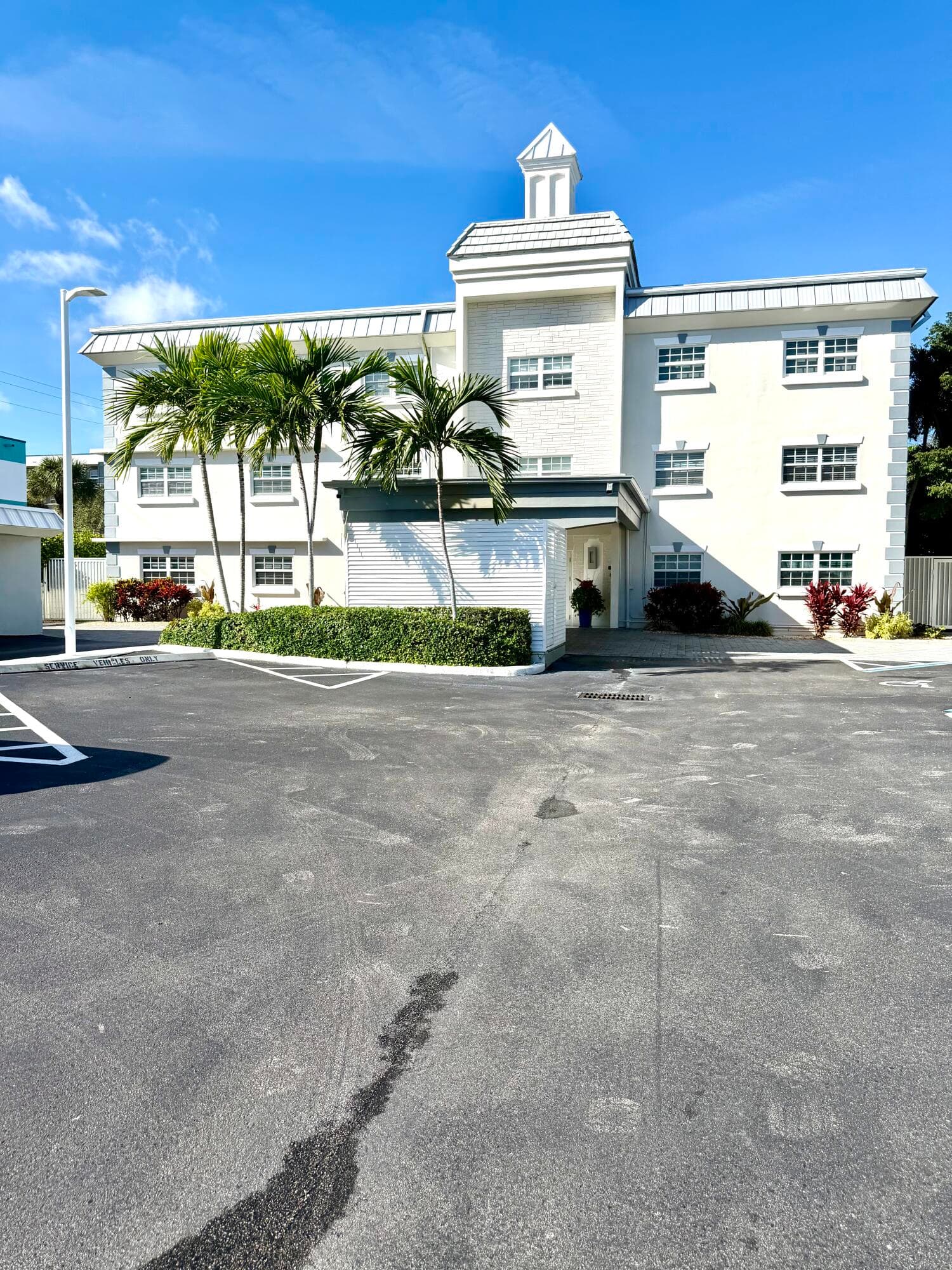 1439 S Ocean Boulevard 303, Lauderdale-By-The-Sea, FL 33062 — photo 1 of 33