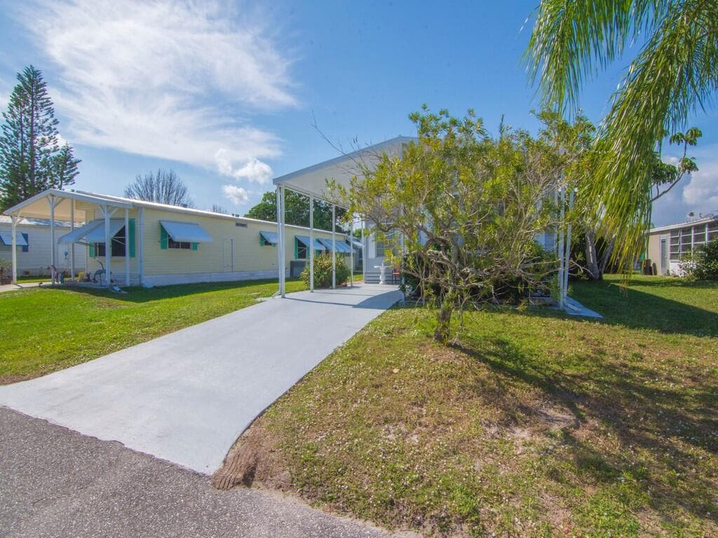 4 Oliva Road, Port St. Lucie, FL 34952 — photo 5 of 36