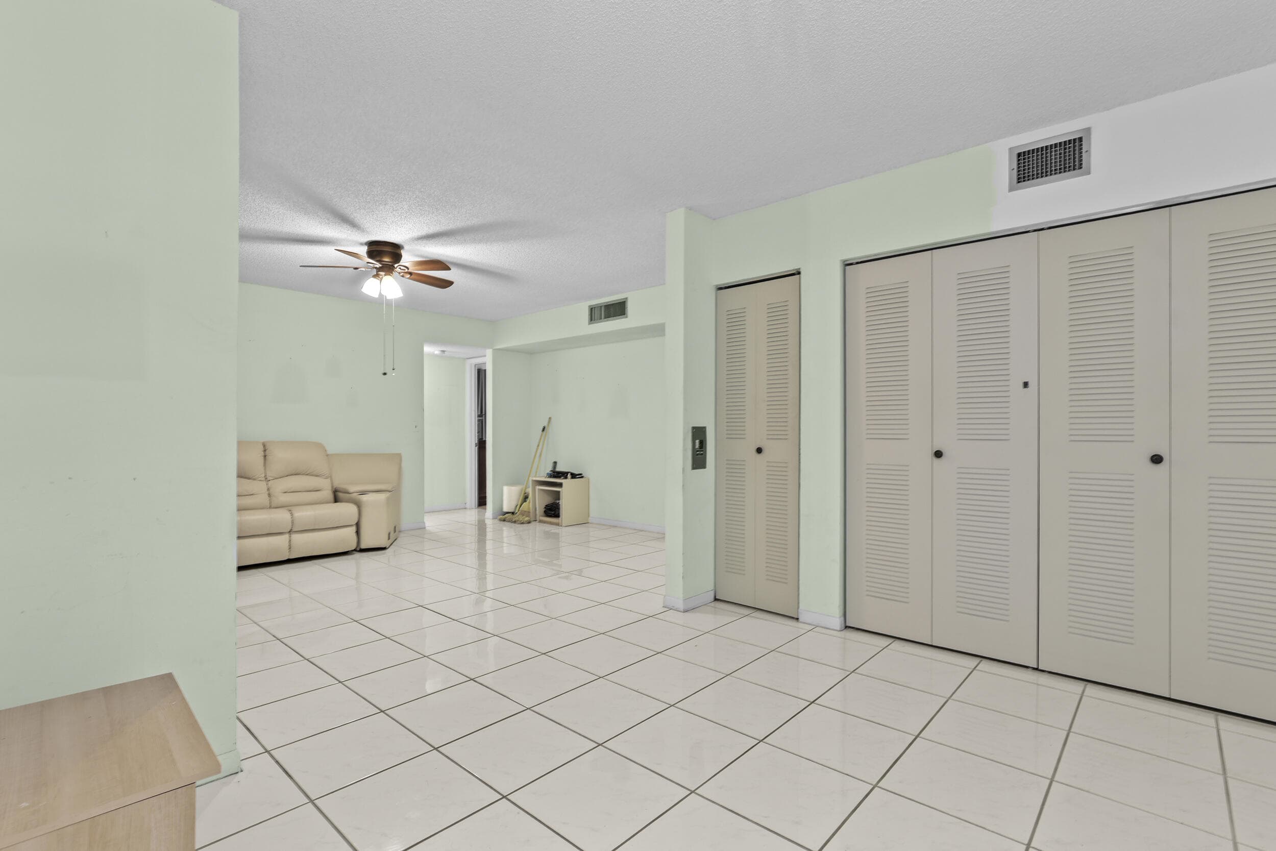 5280 Las Verdes Circle 219, Delray Beach, FL 33484 — photo 9 of 30