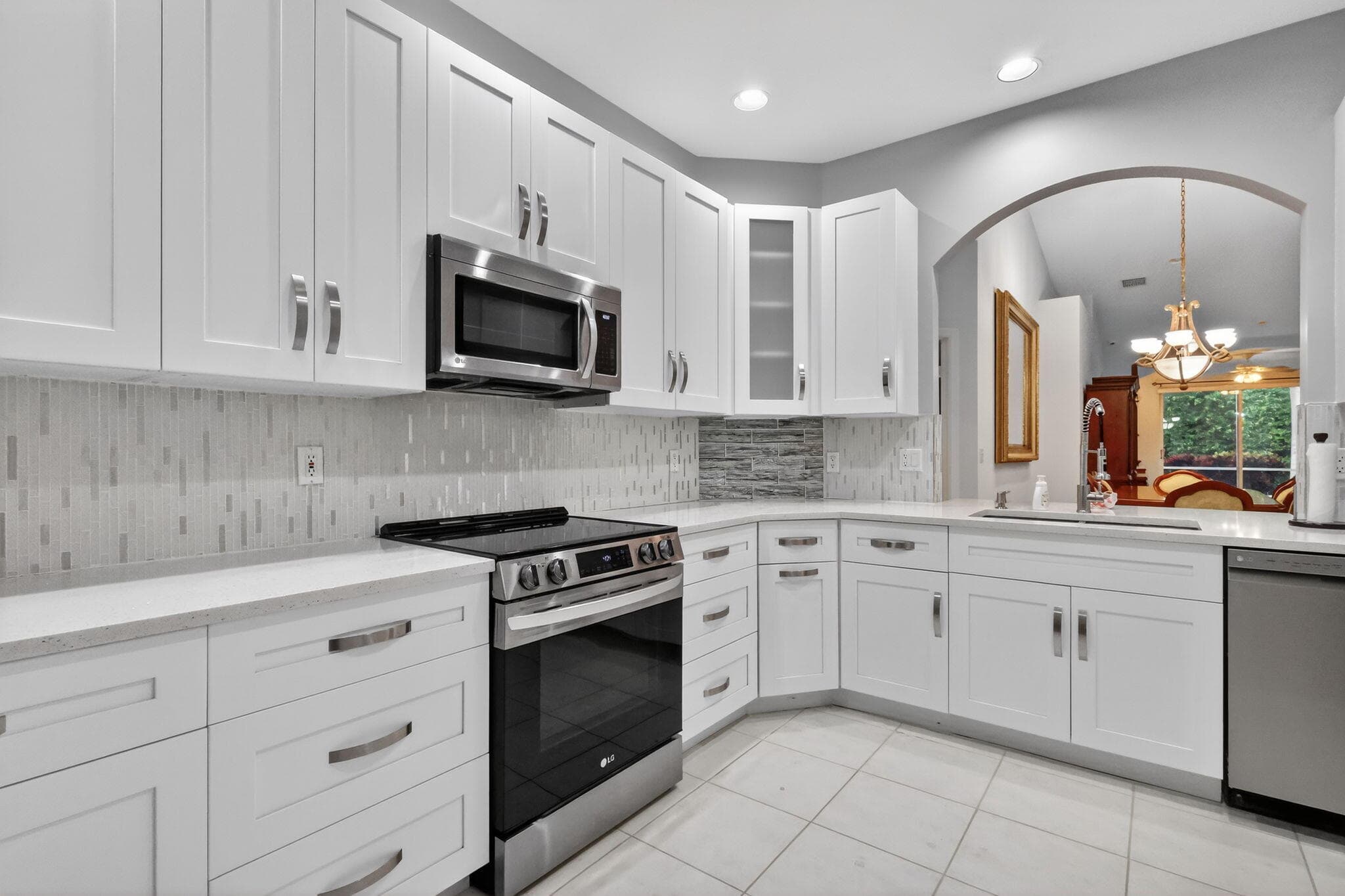 10564 Royal Caribbean Circle, Boynton Beach, FL 33437 — photo 9 of 37