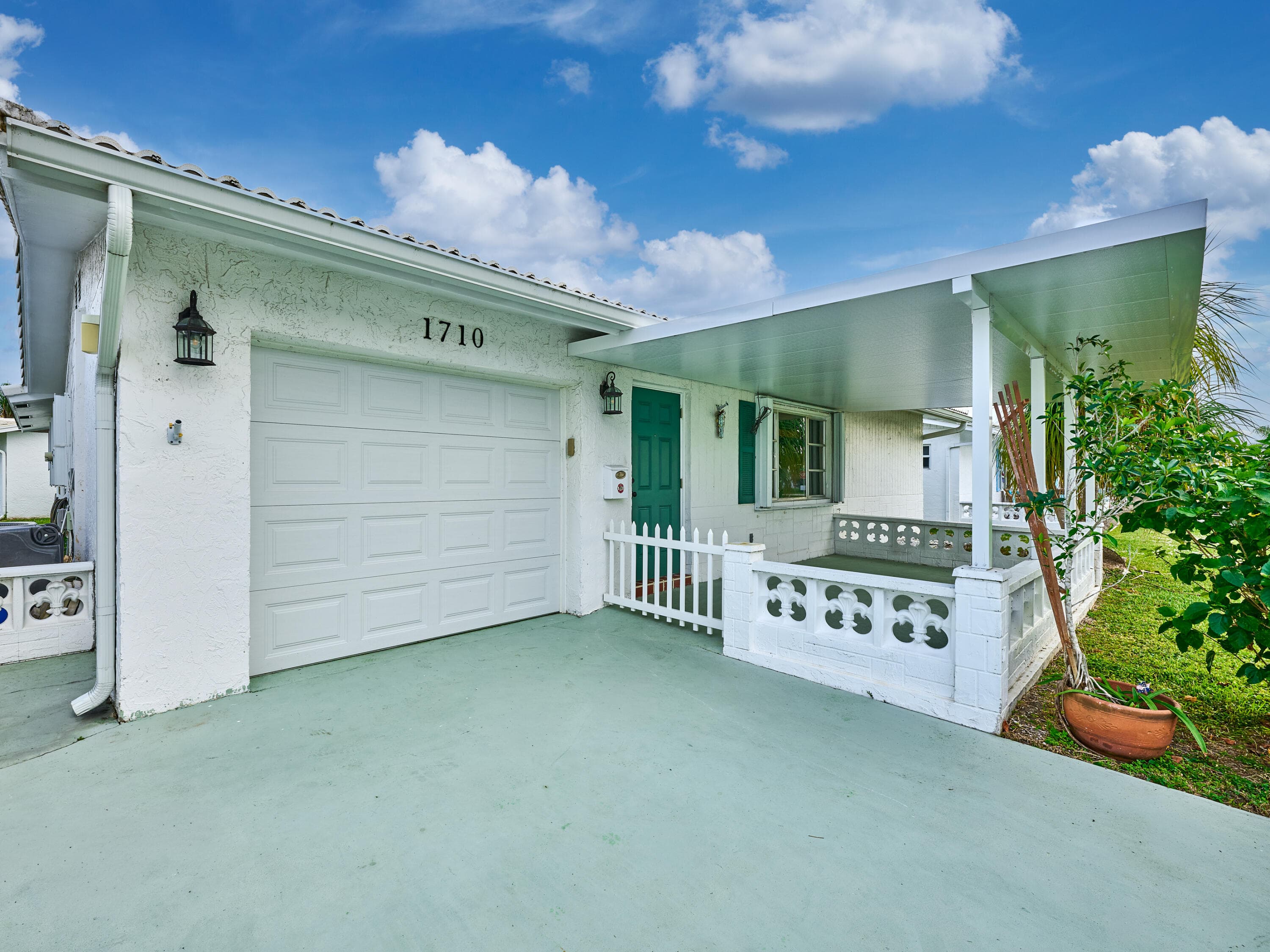 1710 SW 22nd Street, Boynton Beach, FL 33426 — photo 3 of 81
