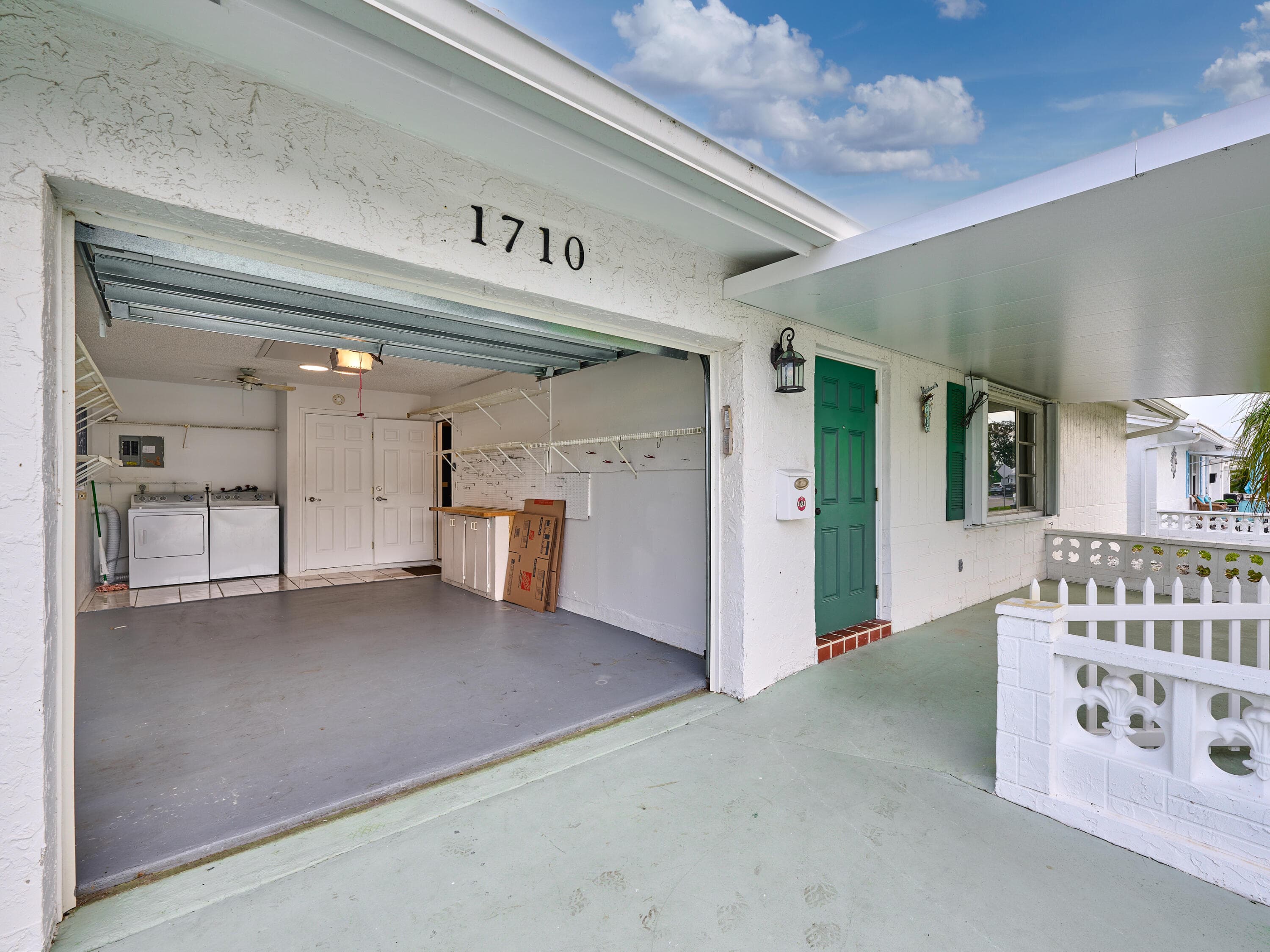 1710 SW 22nd Street, Boynton Beach, FL 33426 — photo 4 of 81