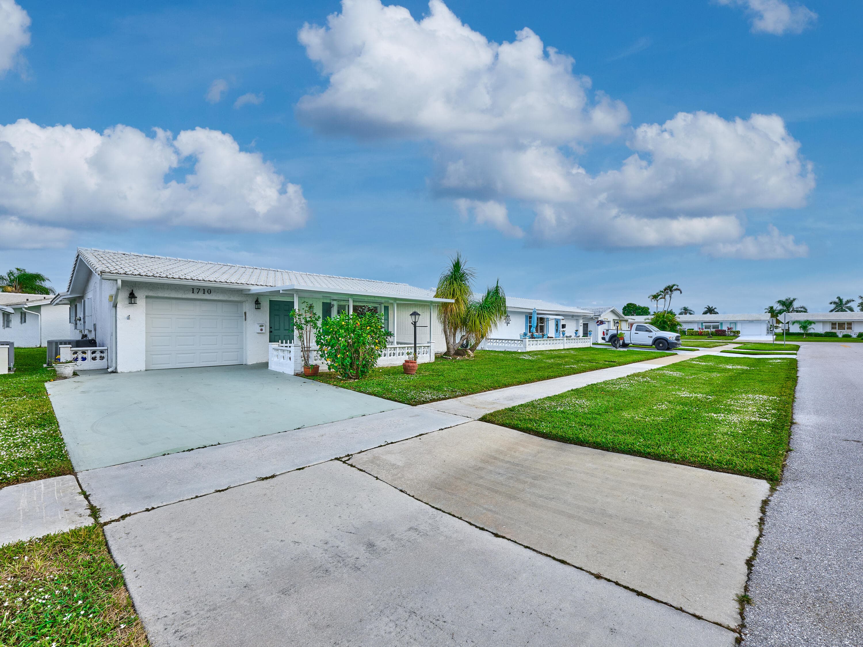1710 SW 22nd Street, Boynton Beach, FL 33426 — photo 6 of 81