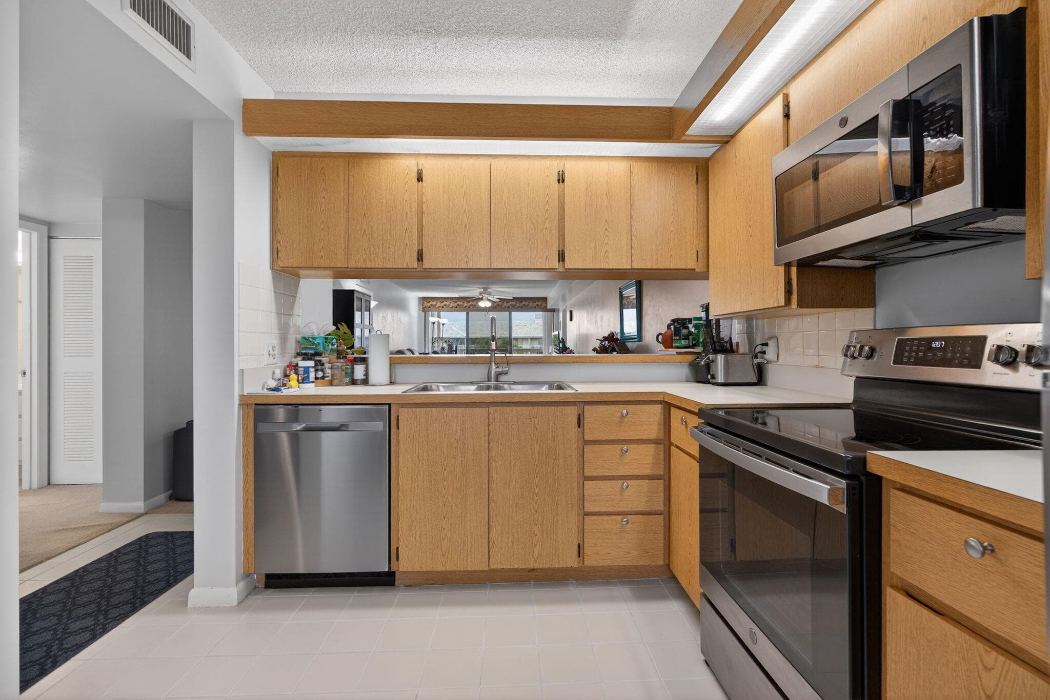 2441 Village Boulevard 405, West Palm Beach, FL 33409 — photo 4 of 24