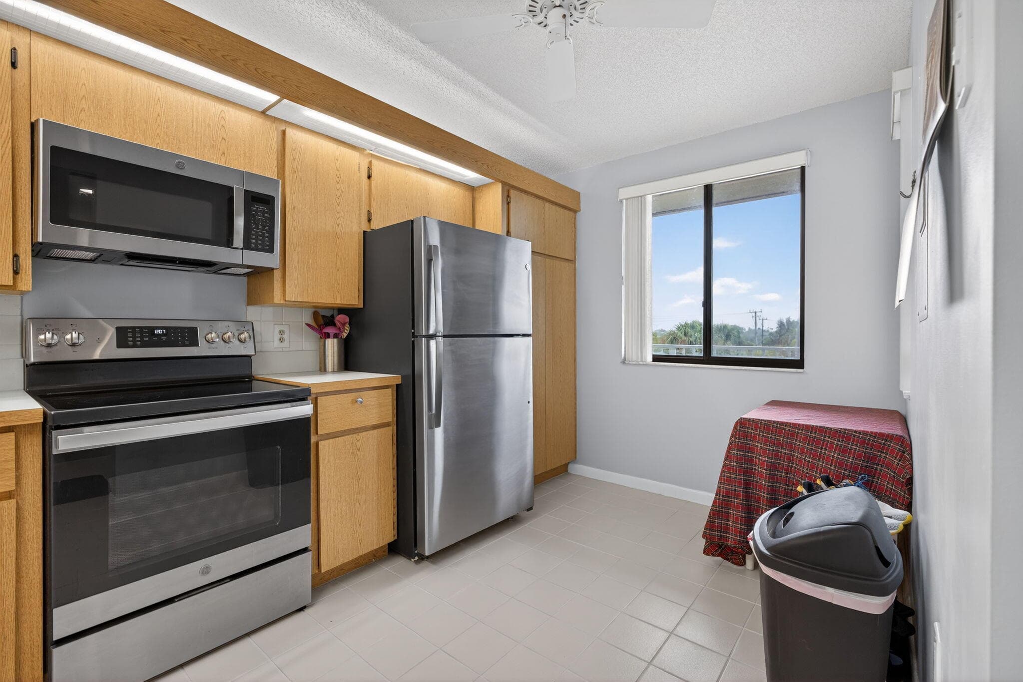 2441 Village Boulevard 405, West Palm Beach, FL 33409 — photo 5 of 24