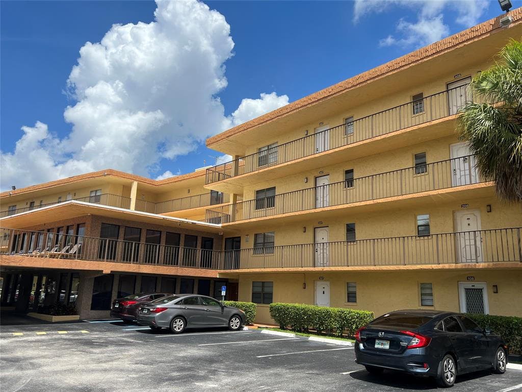 9273 SW 8th Street 419, Boca Raton, FL 33428 — photo 1 of 8