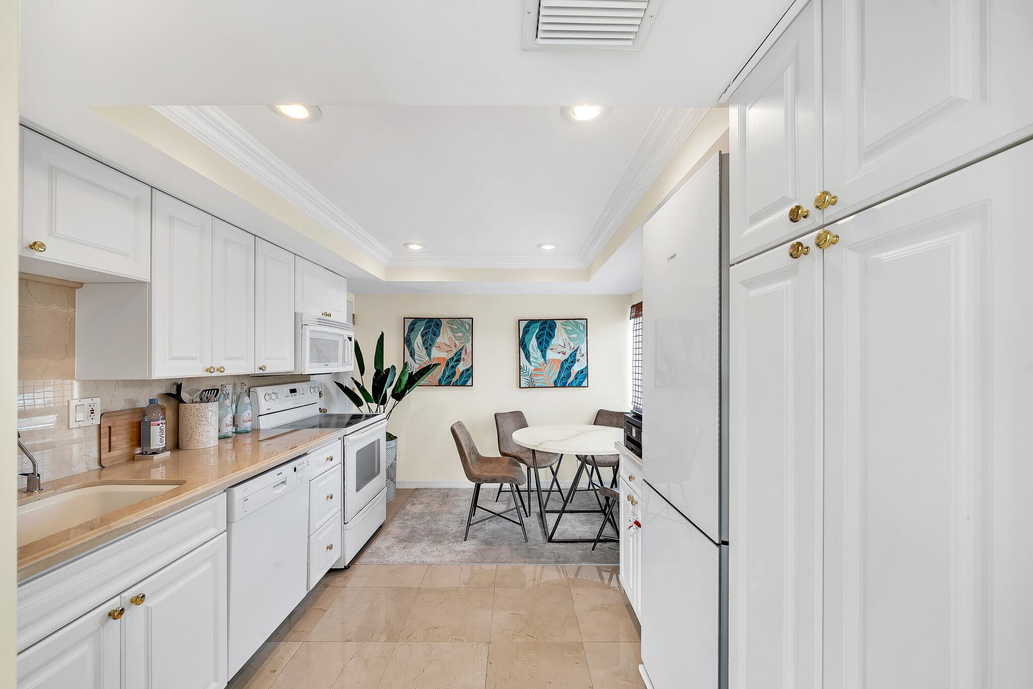 250 N Bradley Place 402, Palm Beach, FL 33480 — photo 17 of 38