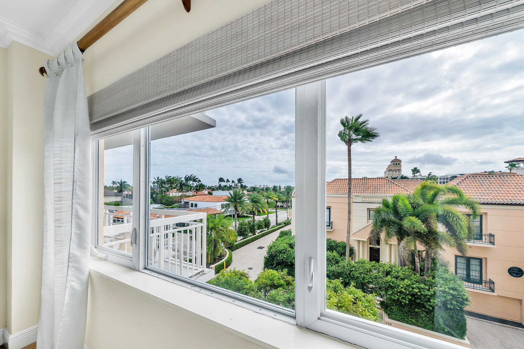 250 N Bradley Place 402, Palm Beach, FL 33480 — photo 28 of 38