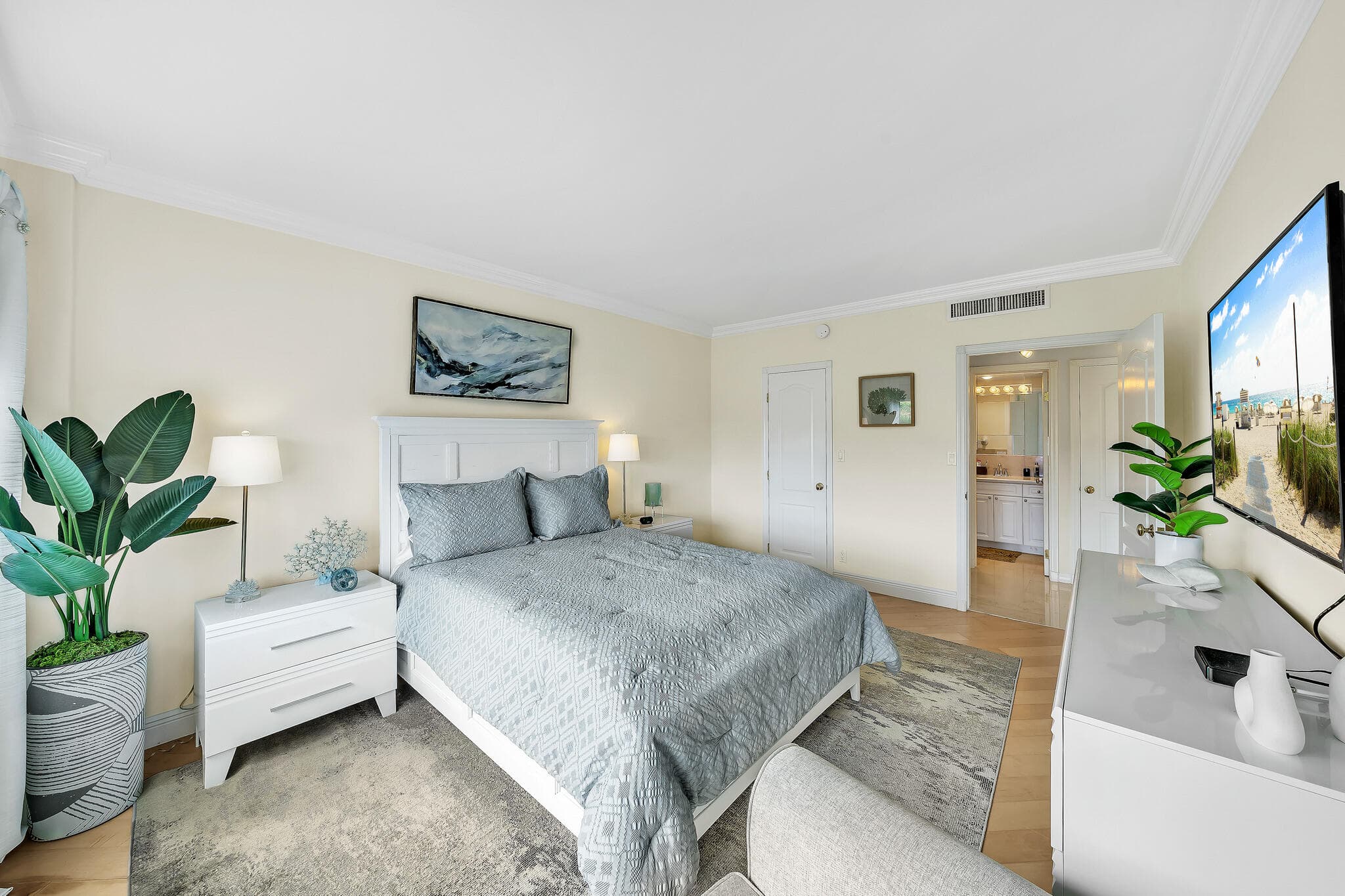 250 N Bradley Place 402, Palm Beach, FL 33480 — photo 29 of 38