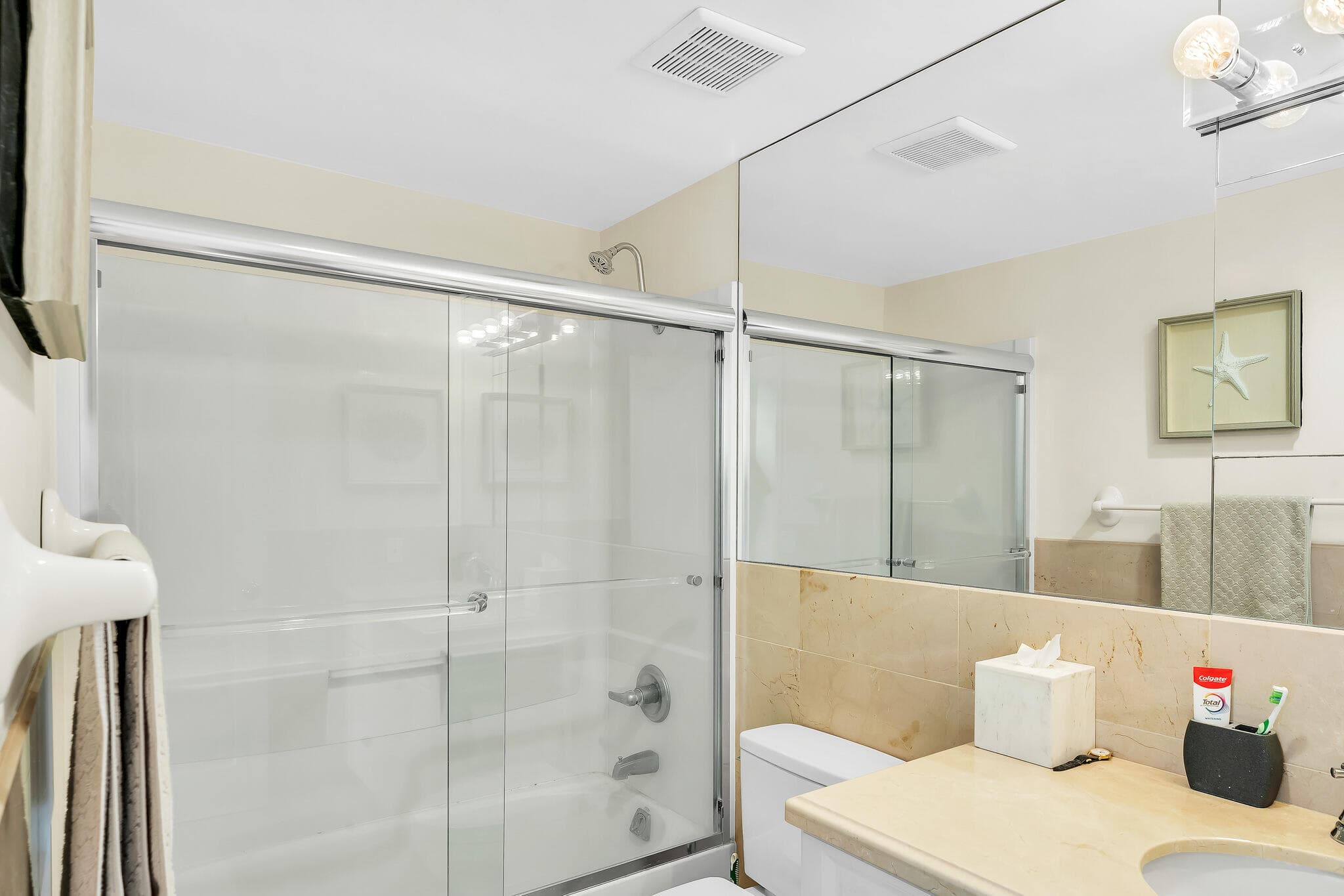 250 N Bradley Place 402, Palm Beach, FL 33480 — photo 33 of 38