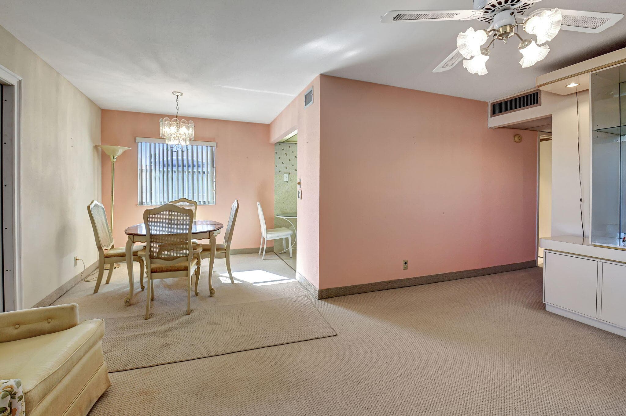 325 Saxony G, Delray Beach, FL 33446 — photo 10 of 58