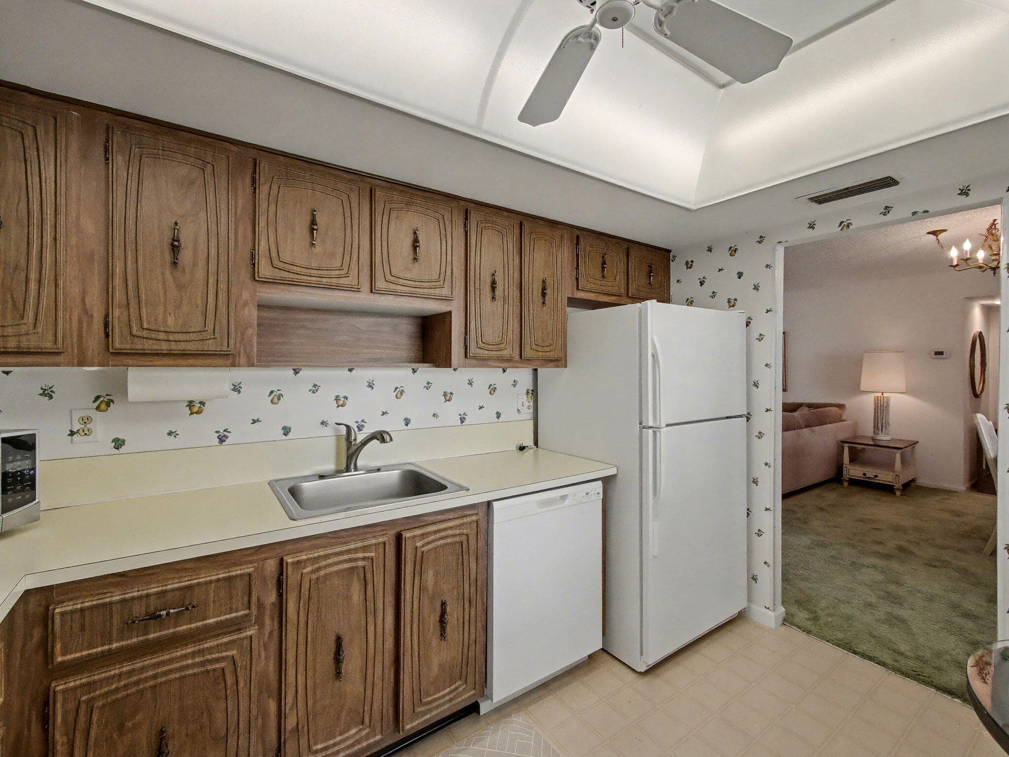 1205 Sandy Lane 246, Singer Island, FL 33404 — photo 7 of 30