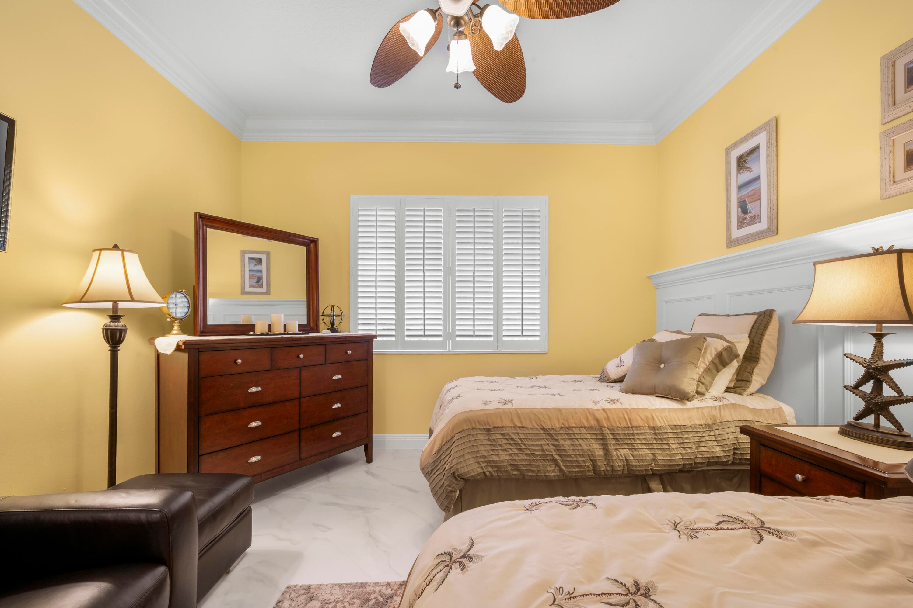 8 Harbour Isle Drive E Ph5, Fort Pierce, FL 34949 — photo 5 of 43