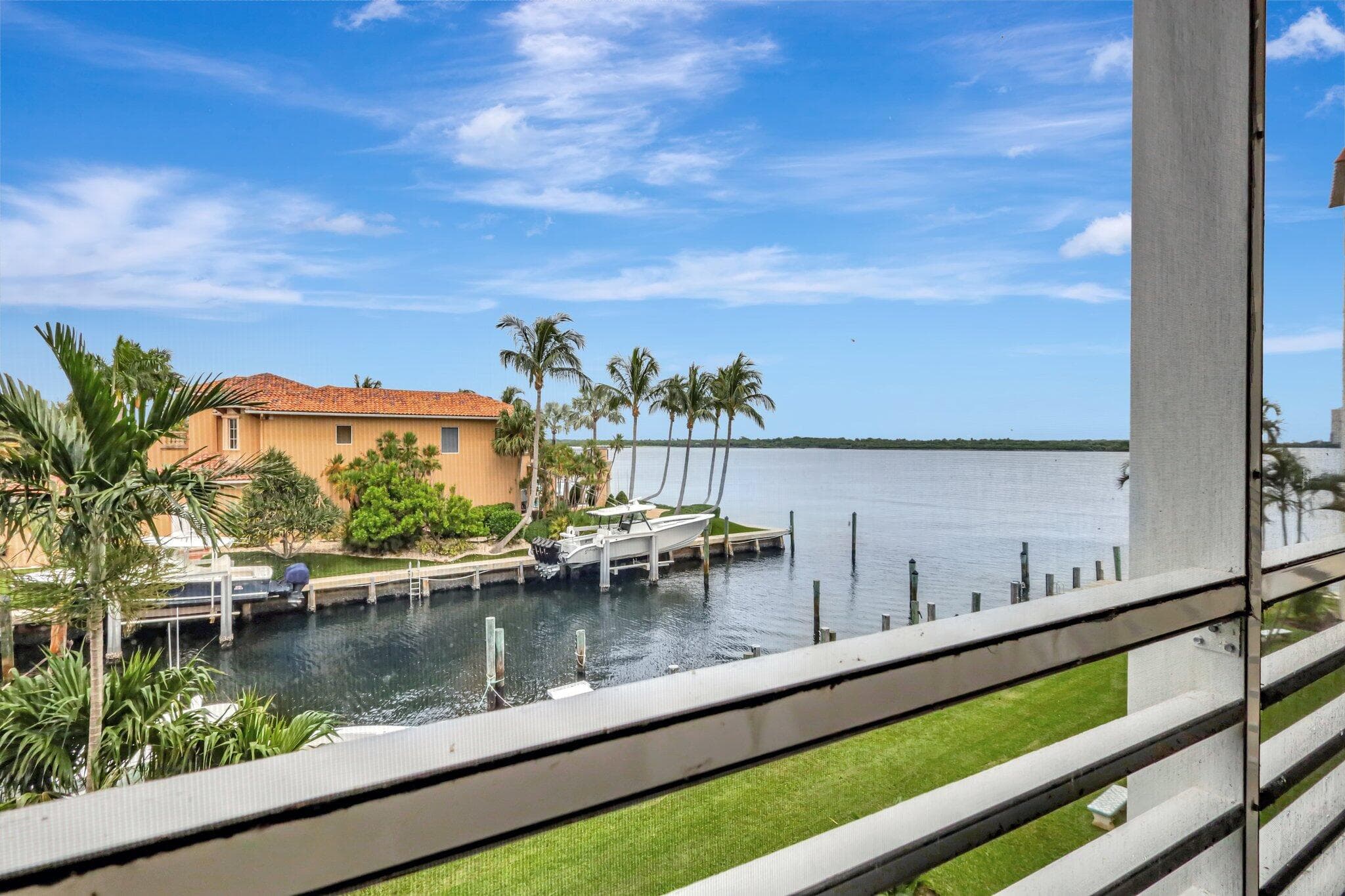 105 Paradise Harbour Boulevard 307, North Palm Beach, FL 33408 — photo