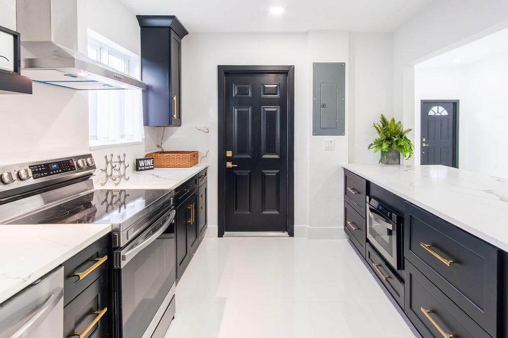 6370 Plunkett Street, Hollywood, FL 33023 — photo 21 of 37