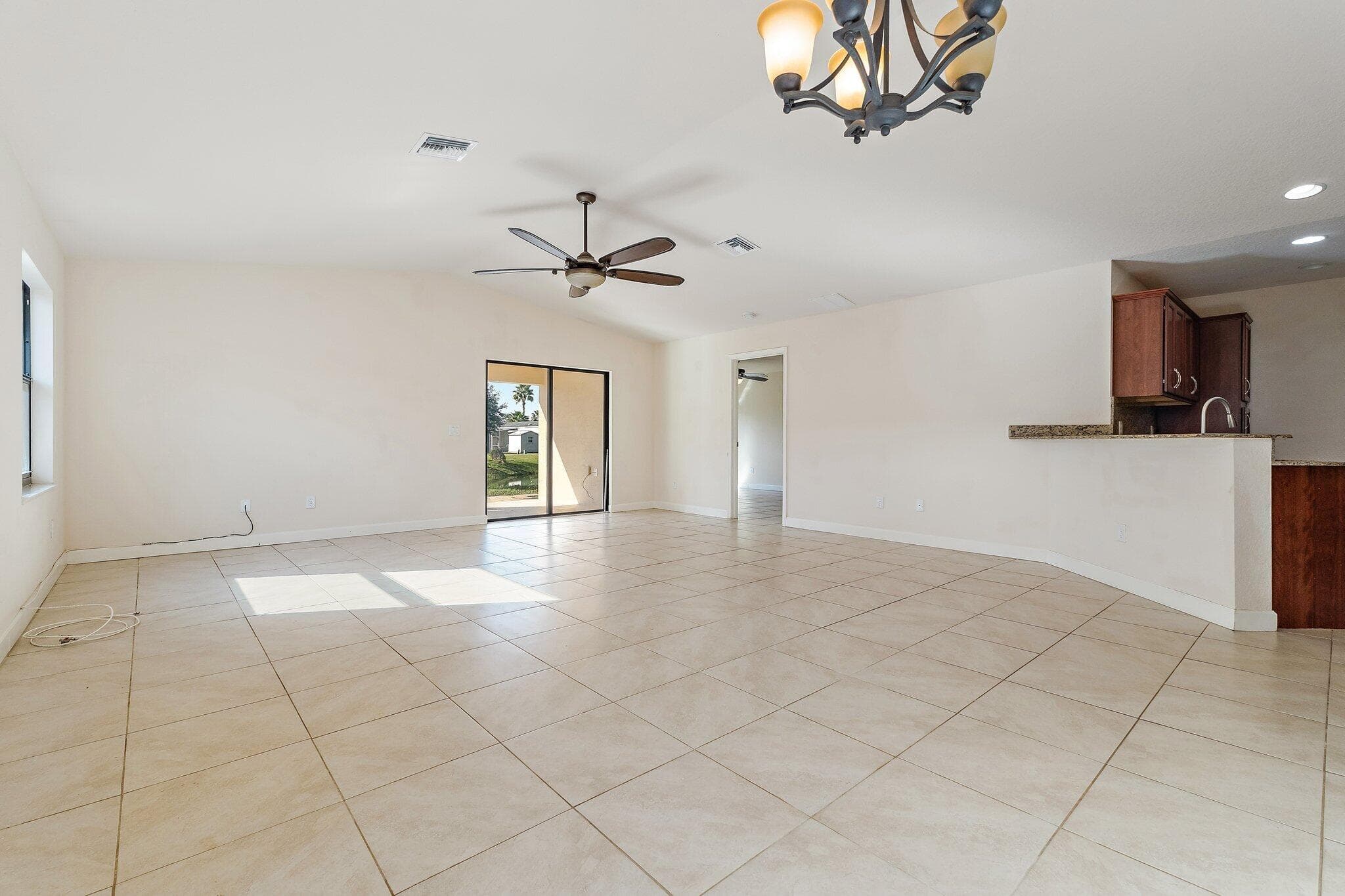3 S Granada Lane, Port St. Lucie, FL 34952 — photo 9 of 33