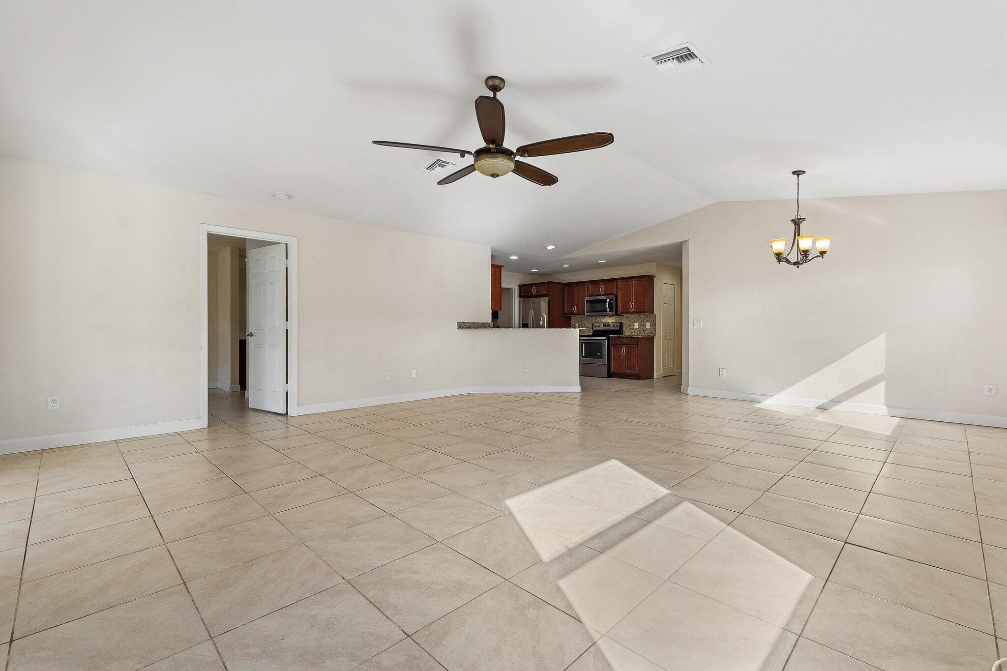3 S Granada Lane, Port St. Lucie, FL 34952 — photo 10 of 33