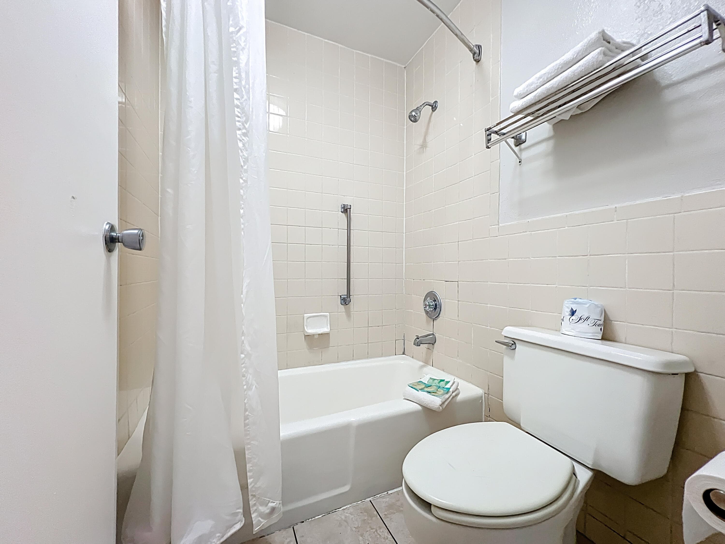 4645 N Socrum Loop Road 101, Lakeland, FL 33809 — photo 13 of 23