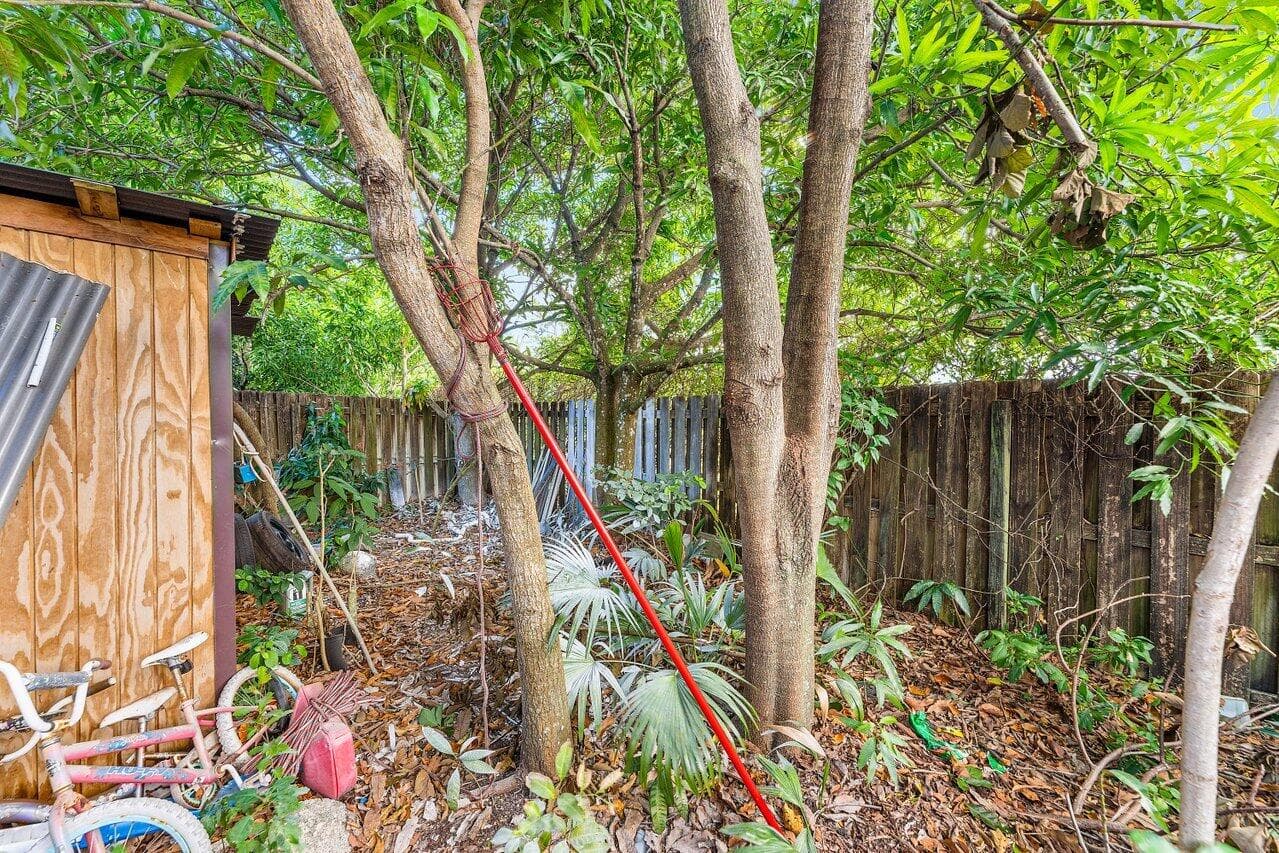 4627 Orleans Court A, West Palm Beach, FL 33415 — photo 22 of 23