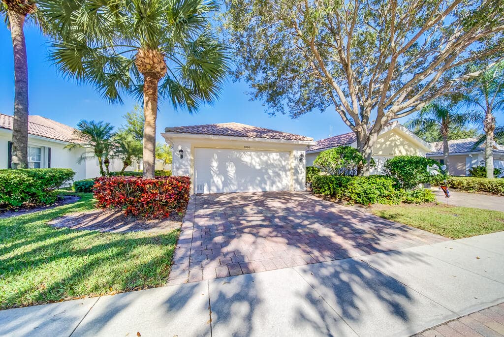 8199 Saint Johns Court, Wellington, FL 33414 — photo 2 of 46