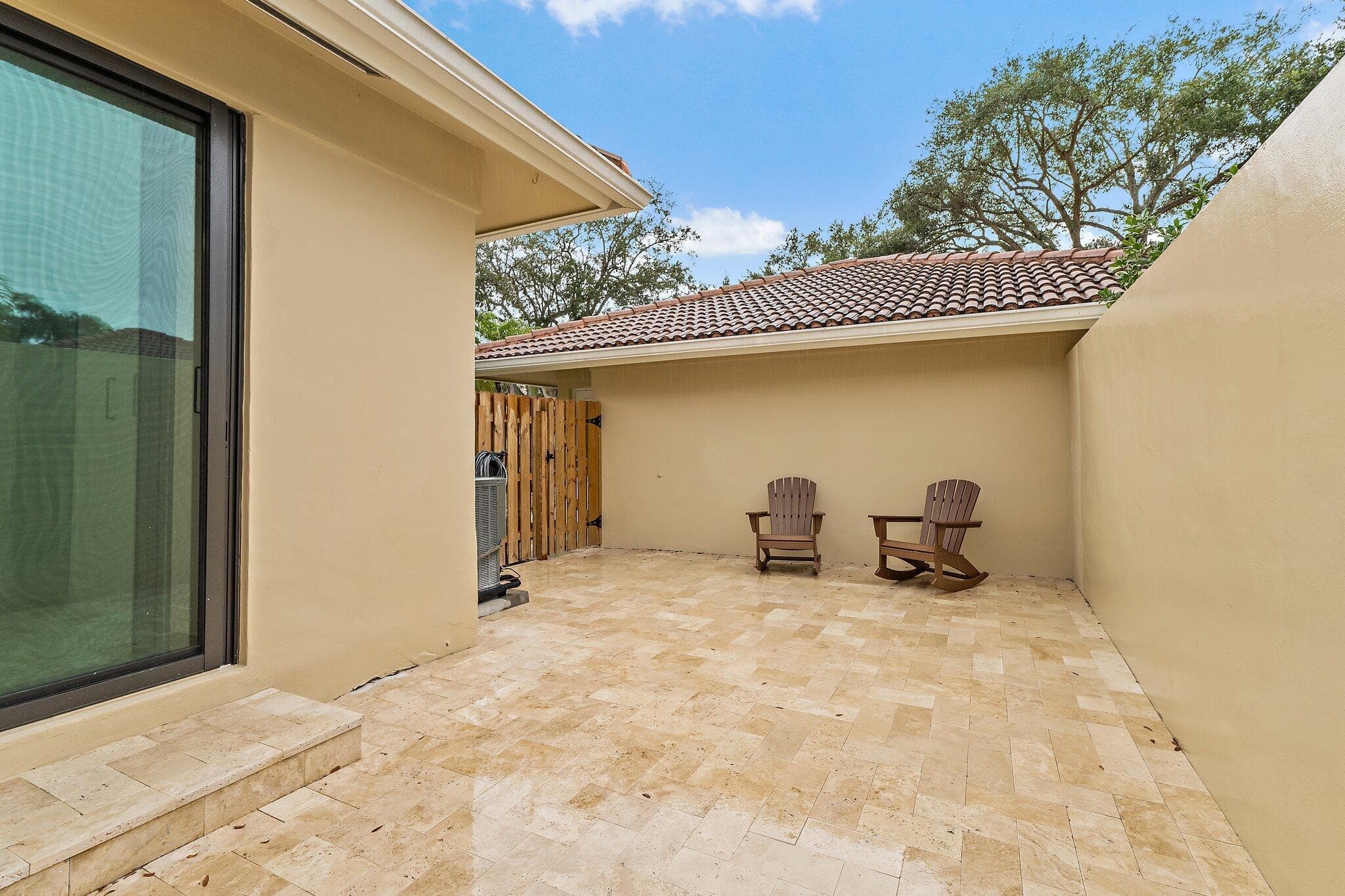 150 Old Meadow Way, Palm Beach Gardens, FL 33418 — photo 25 of 54