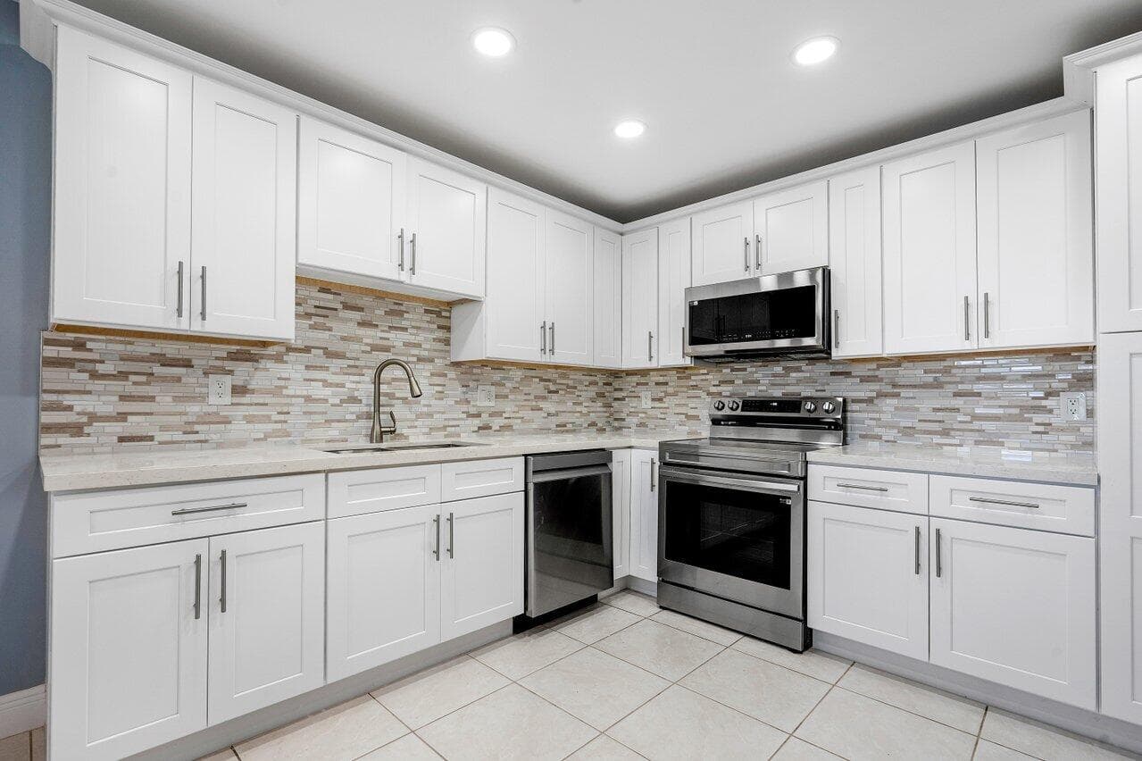 1740 NW 19th Terrace 204, Delray Beach, FL 33445 — photo 1 of 36