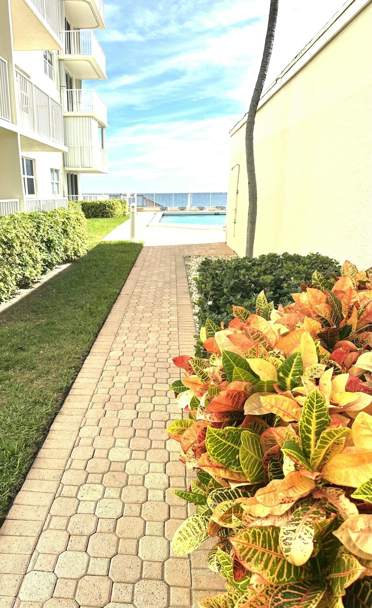 3540 S Ocean Boulevard 409, South Palm Beach, FL 33480 — photo 15 of 27