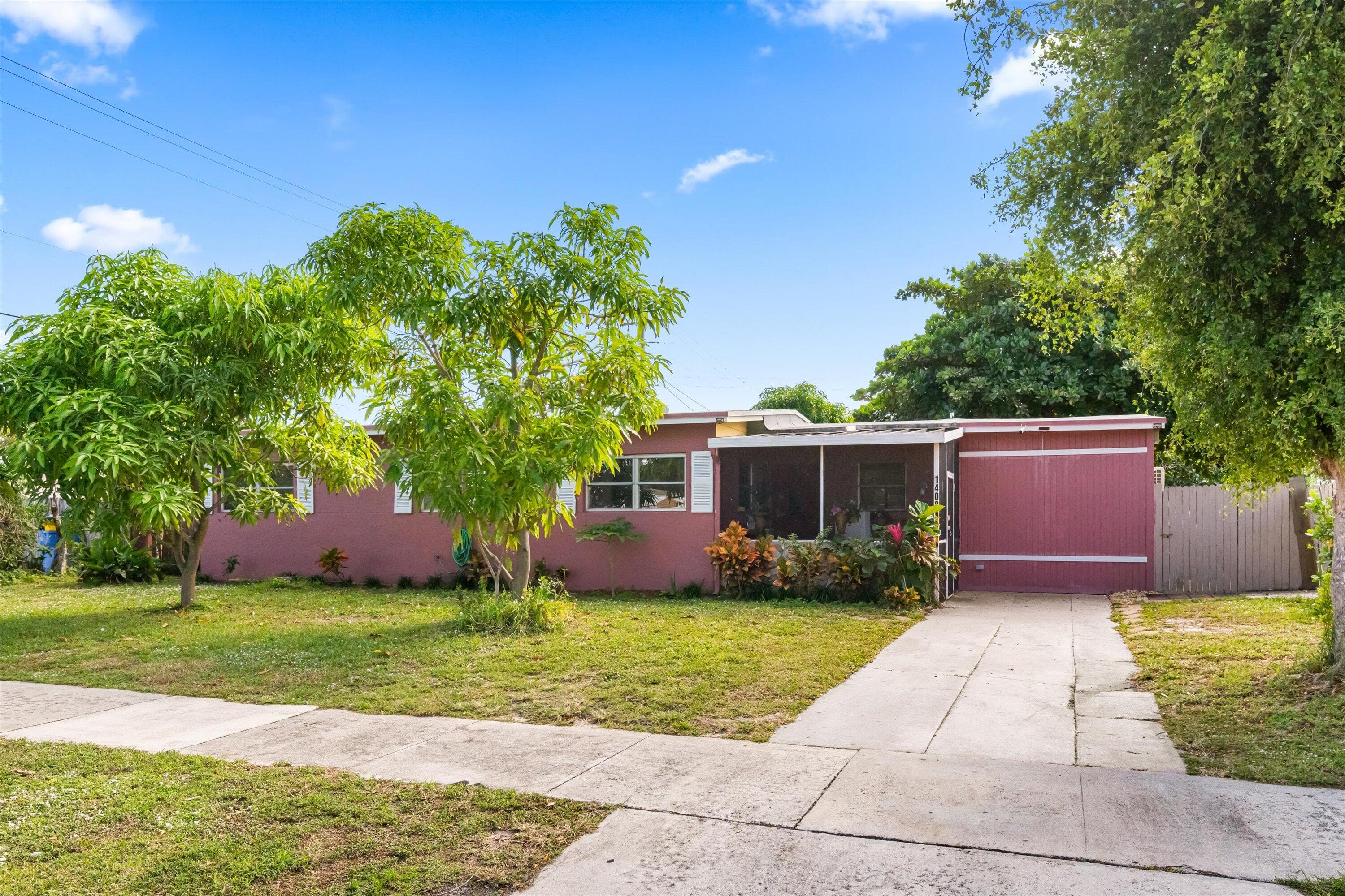 1408 W Broome Street, Lantana, FL 33462 — photo 4 of 35