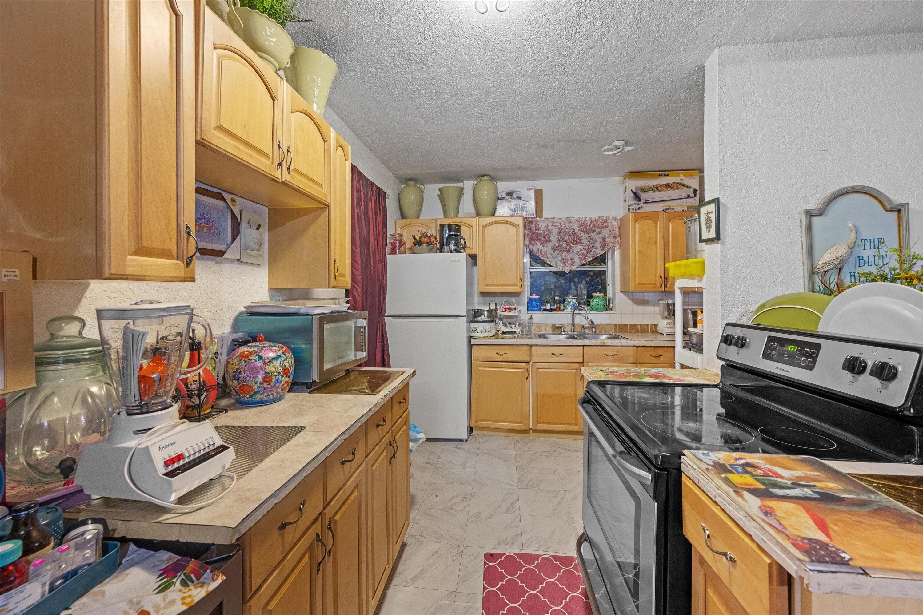 1408 W Broome Street, Lantana, FL 33462 — photo 10 of 35