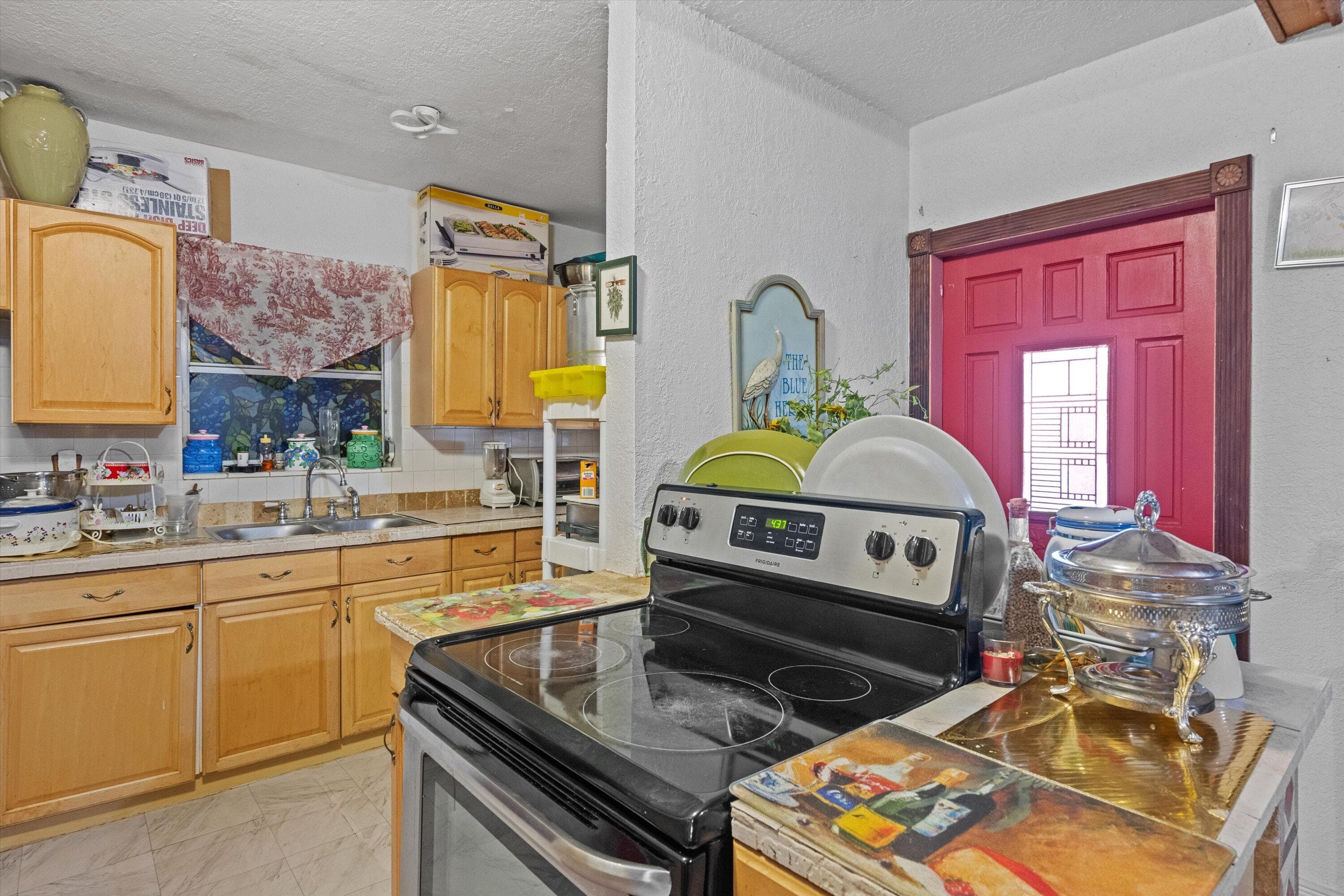 1408 W Broome Street, Lantana, FL 33462 — photo 11 of 35