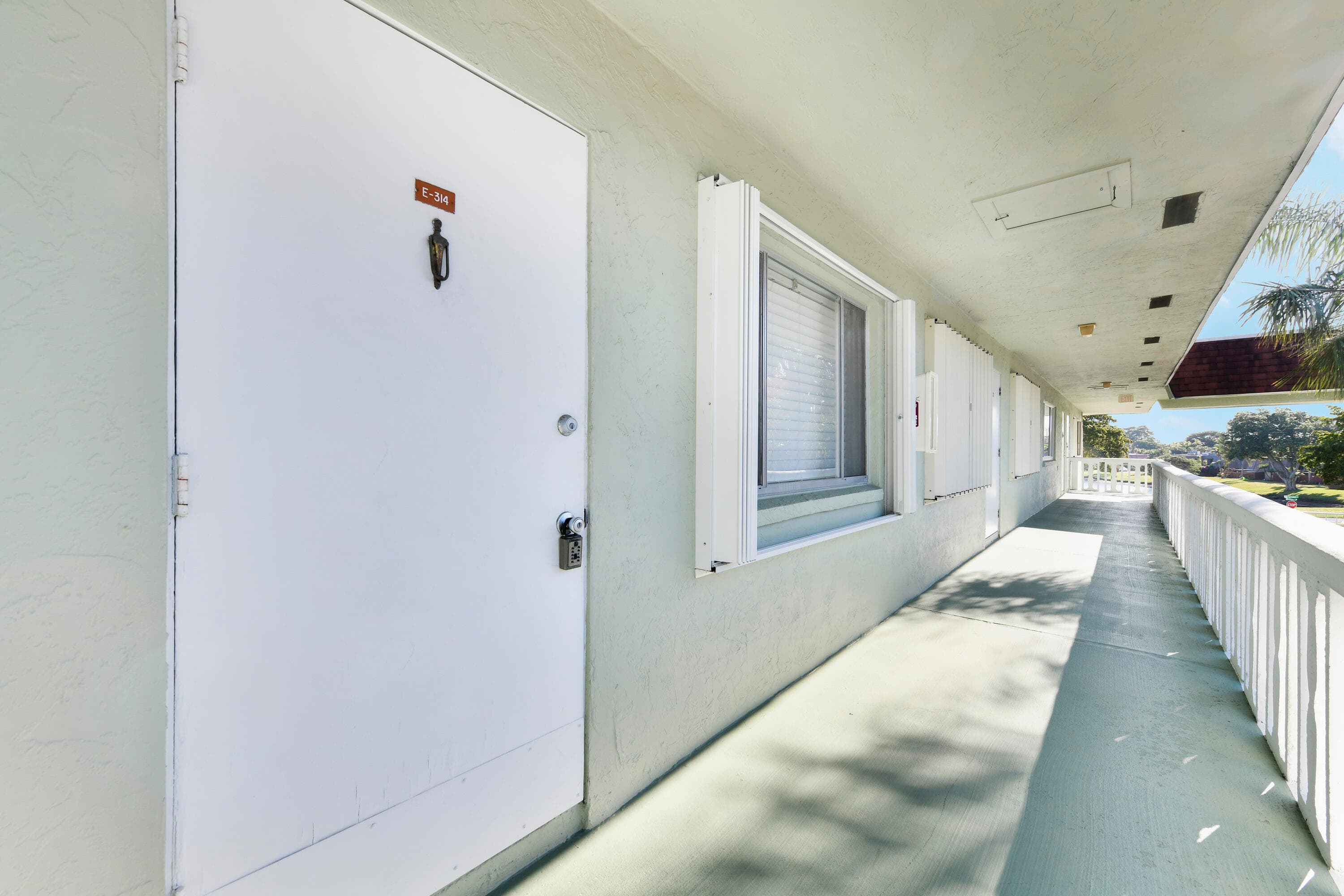 3100 Springdale Boulevard 314, Palm Springs, FL 33461 — photo 17 of 27