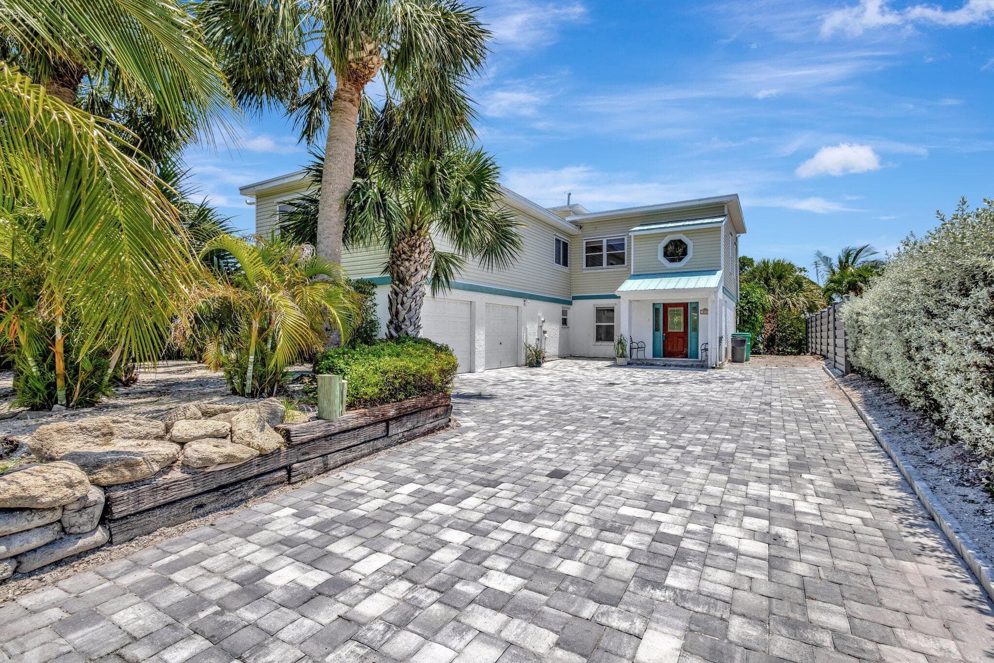217 Marina Drive, Fort Pierce, FL 34949 — photo 3 of 45
