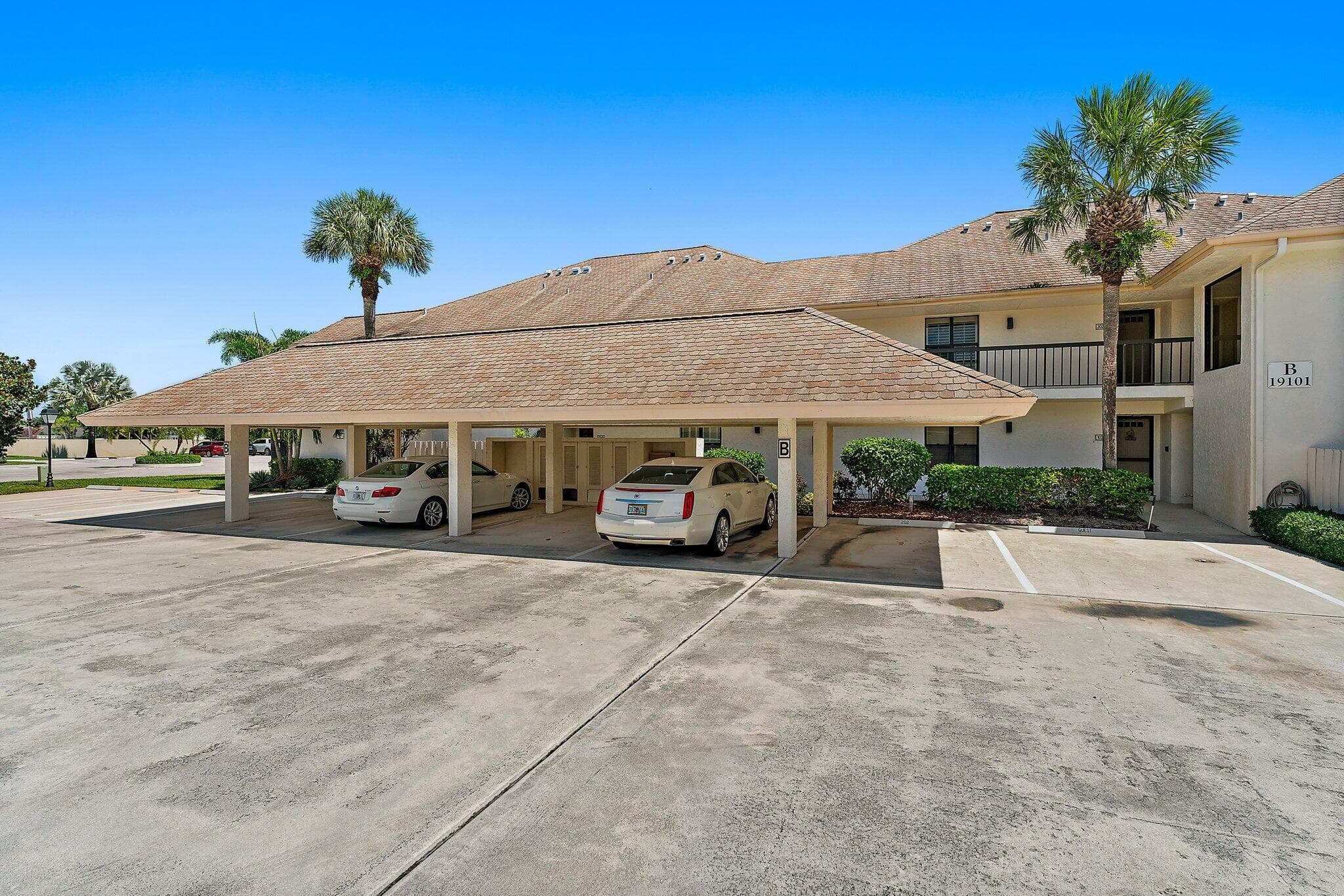 19101 SE Sea Turtle Court 202, Jupiter, FL 33469 — photo 3 of 35